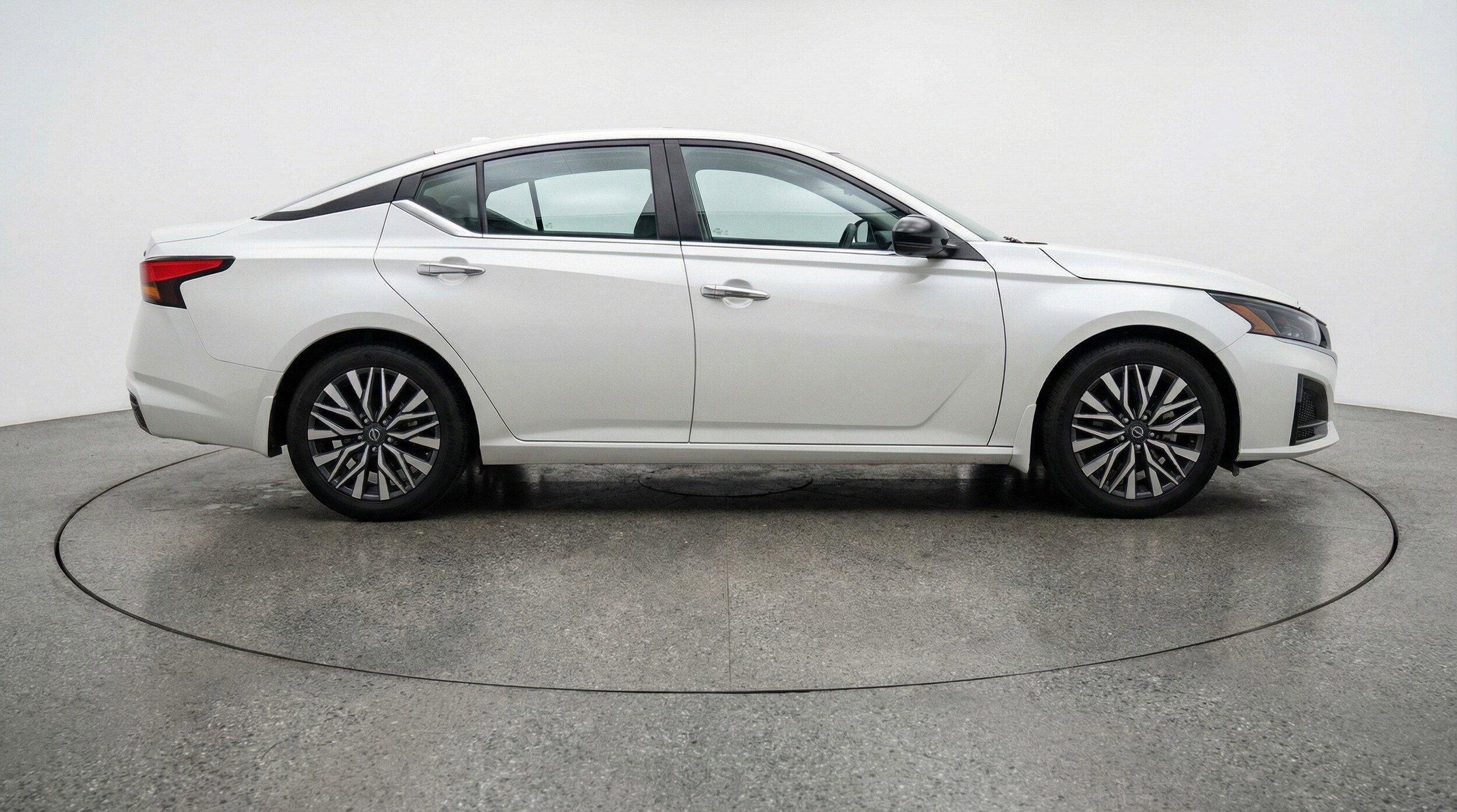 Thumbnail: 2025 Nissan Altima - 11