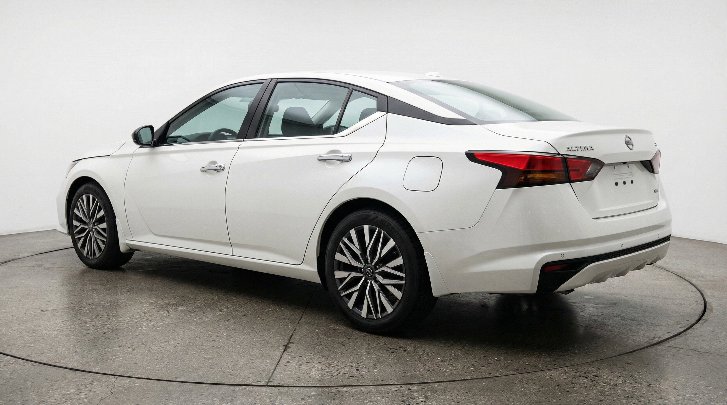 Thumbnail: 2025 Nissan Altima - 6