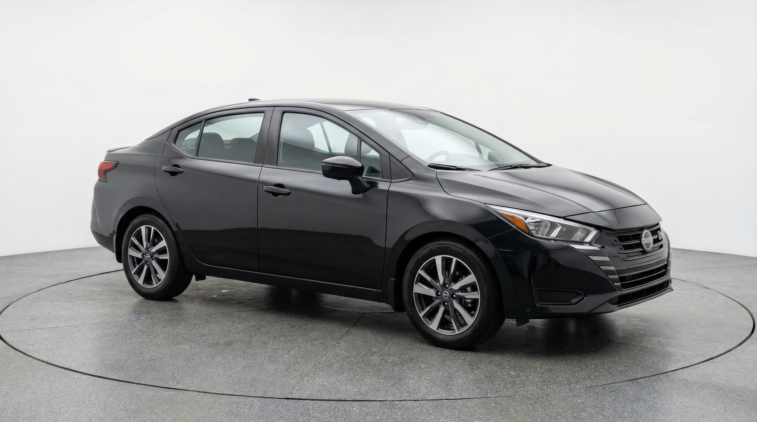 2025 Nissan Versa Sedan SV