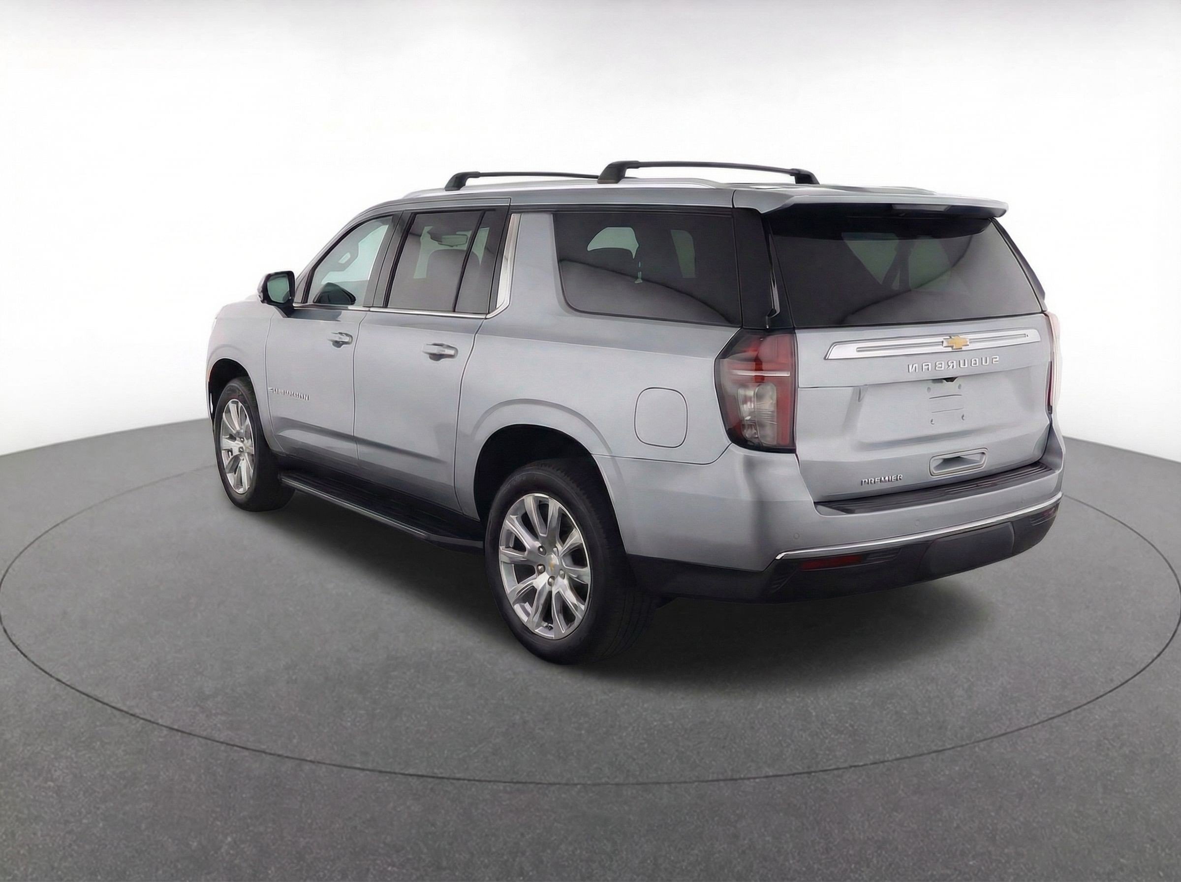 Thumbnail: 2023 Chevrolet Suburban - 6