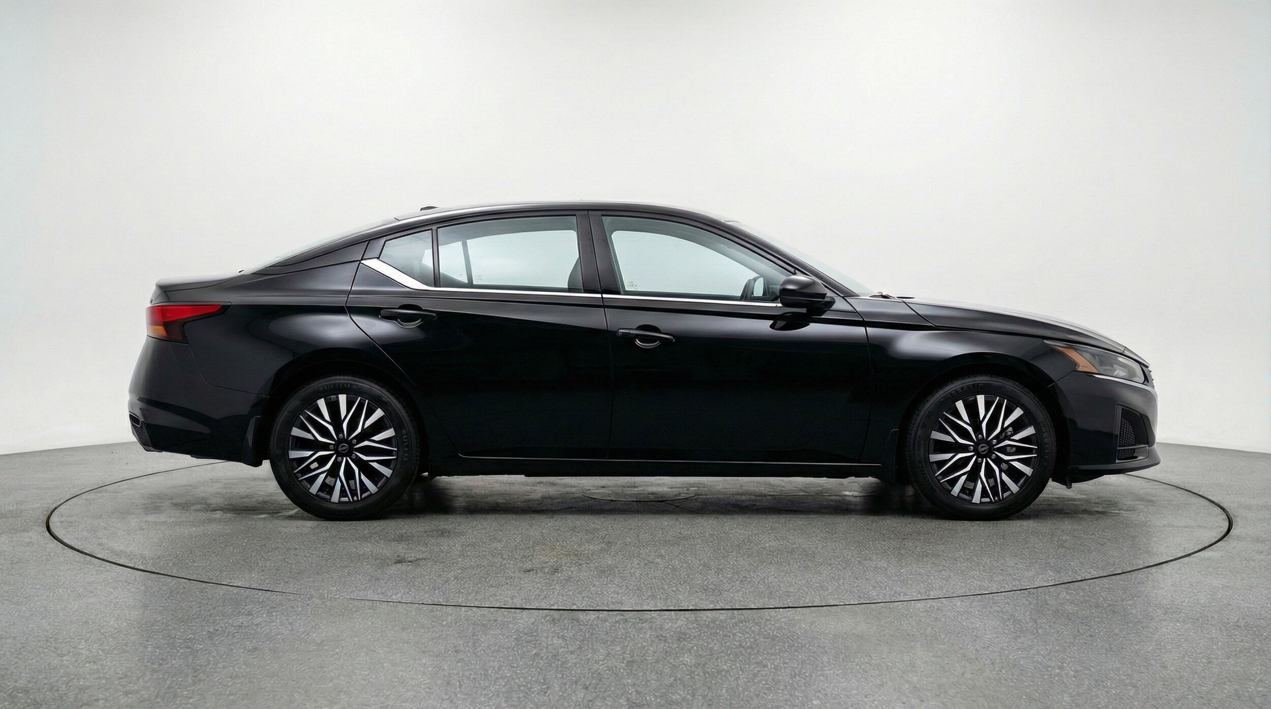 Thumbnail: 2025 Nissan Altima - 11
