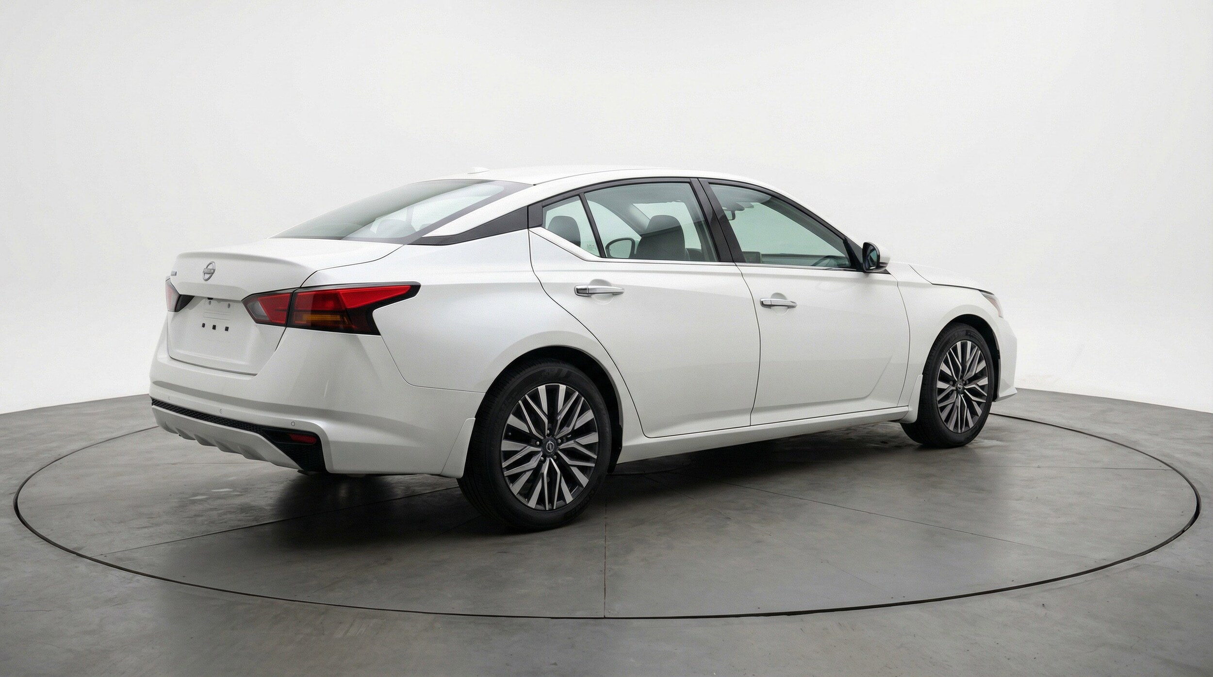 Thumbnail: 2025 Nissan Altima - 9