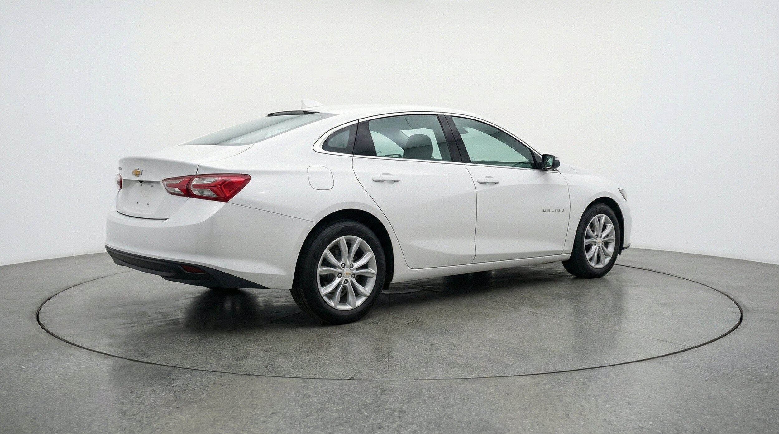 Thumbnail: 2024 Chevrolet Malibu - 9