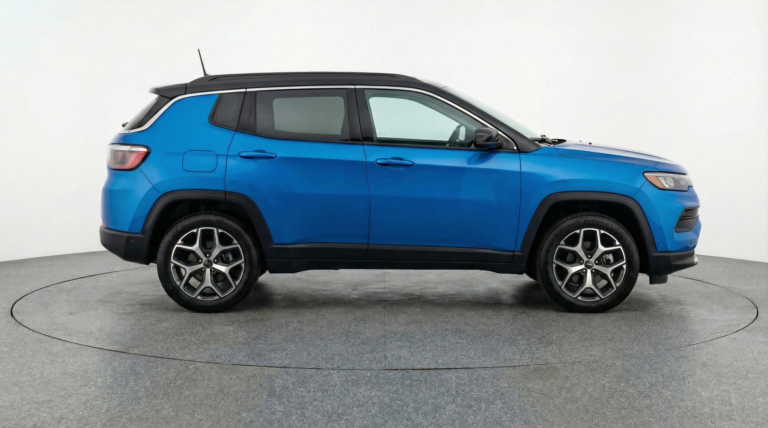Thumbnail: 2025 Jeep Compass - 11