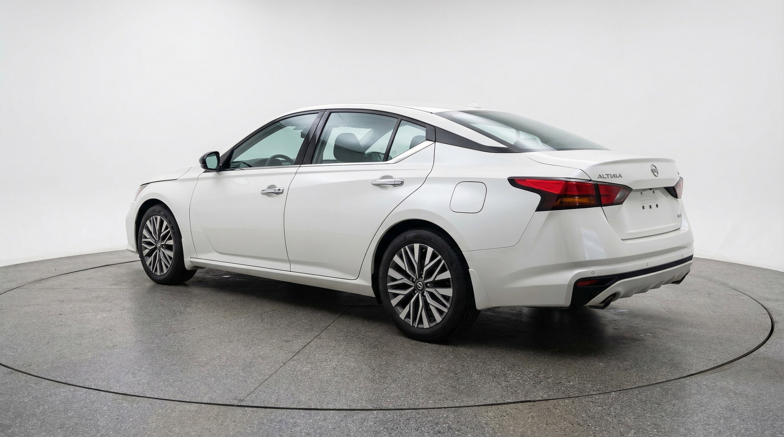 Thumbnail: 2025 Nissan Altima - 6