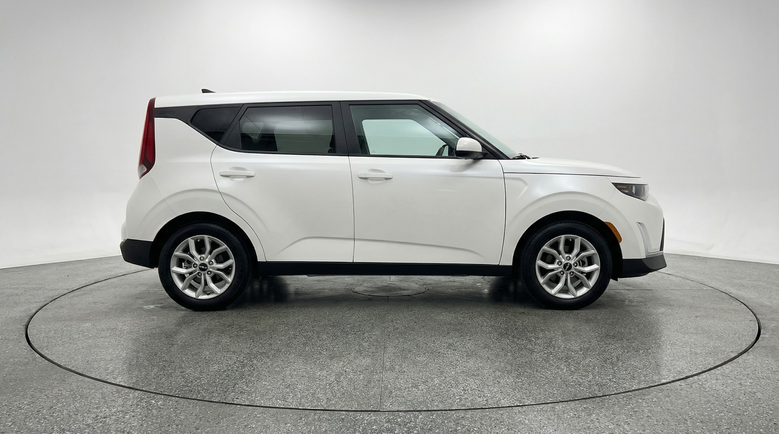 Thumbnail: 2025 Kia Soul - 8