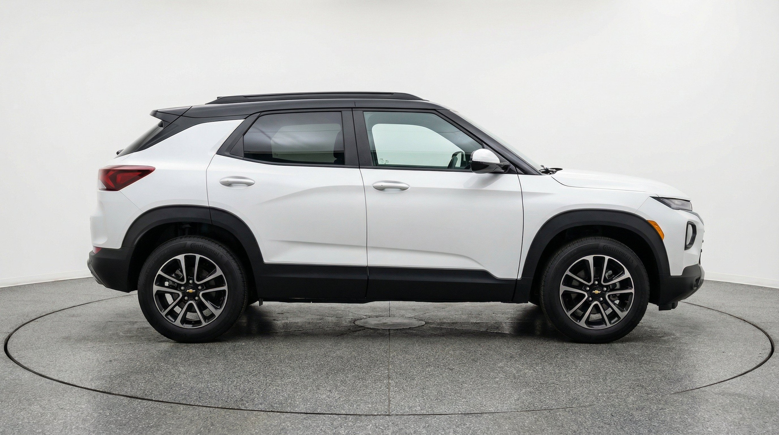 Thumbnail: 2025 Chevrolet TrailBlazer - 11