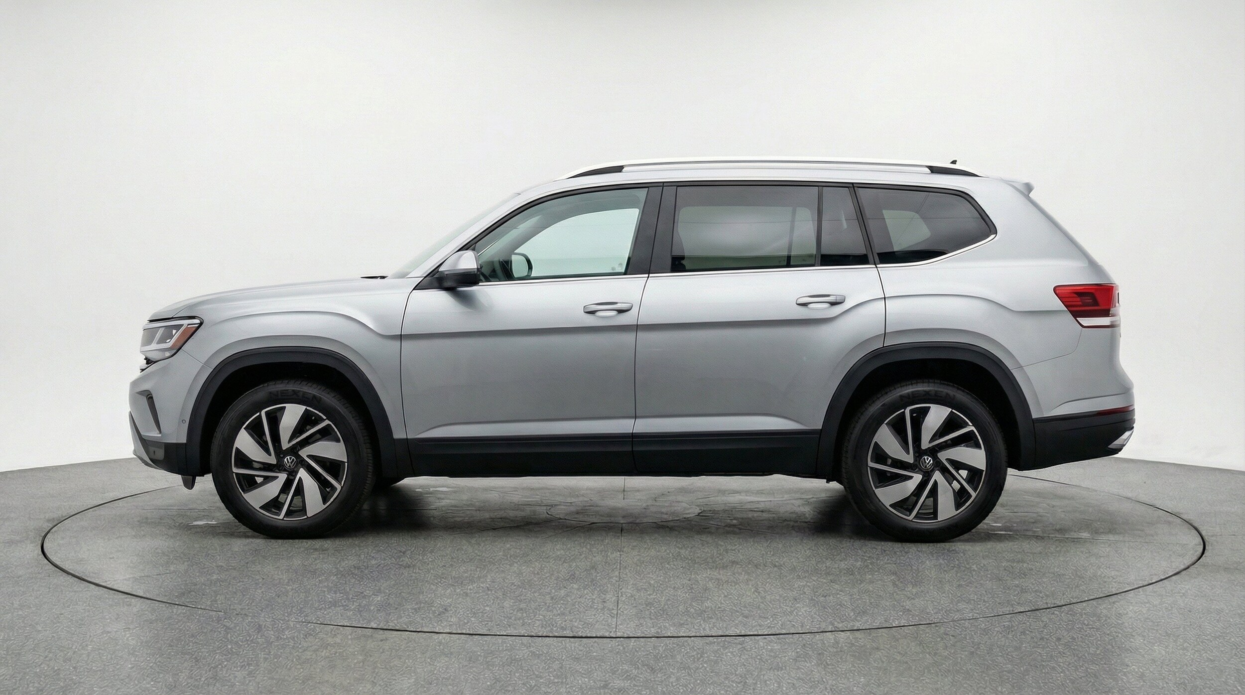 Thumbnail: 2026 Volkswagen Atlas - 5