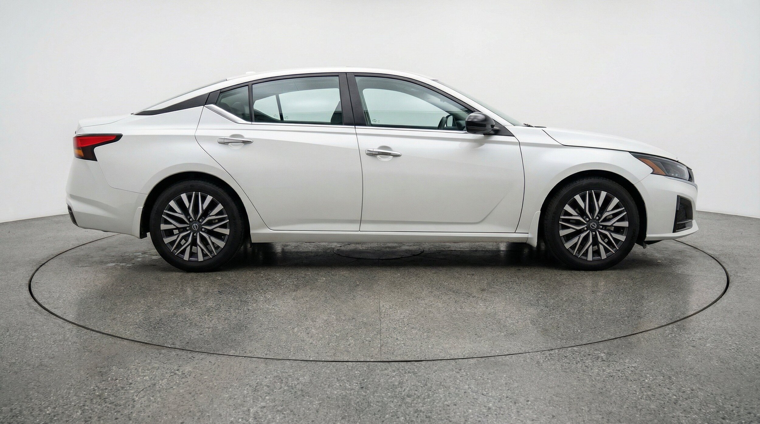 Thumbnail: 2025 Nissan Altima - 11