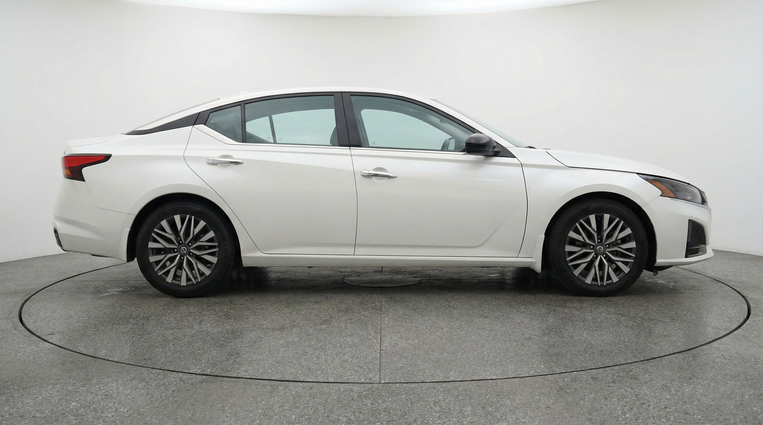Thumbnail: 2025 Nissan Altima - 11