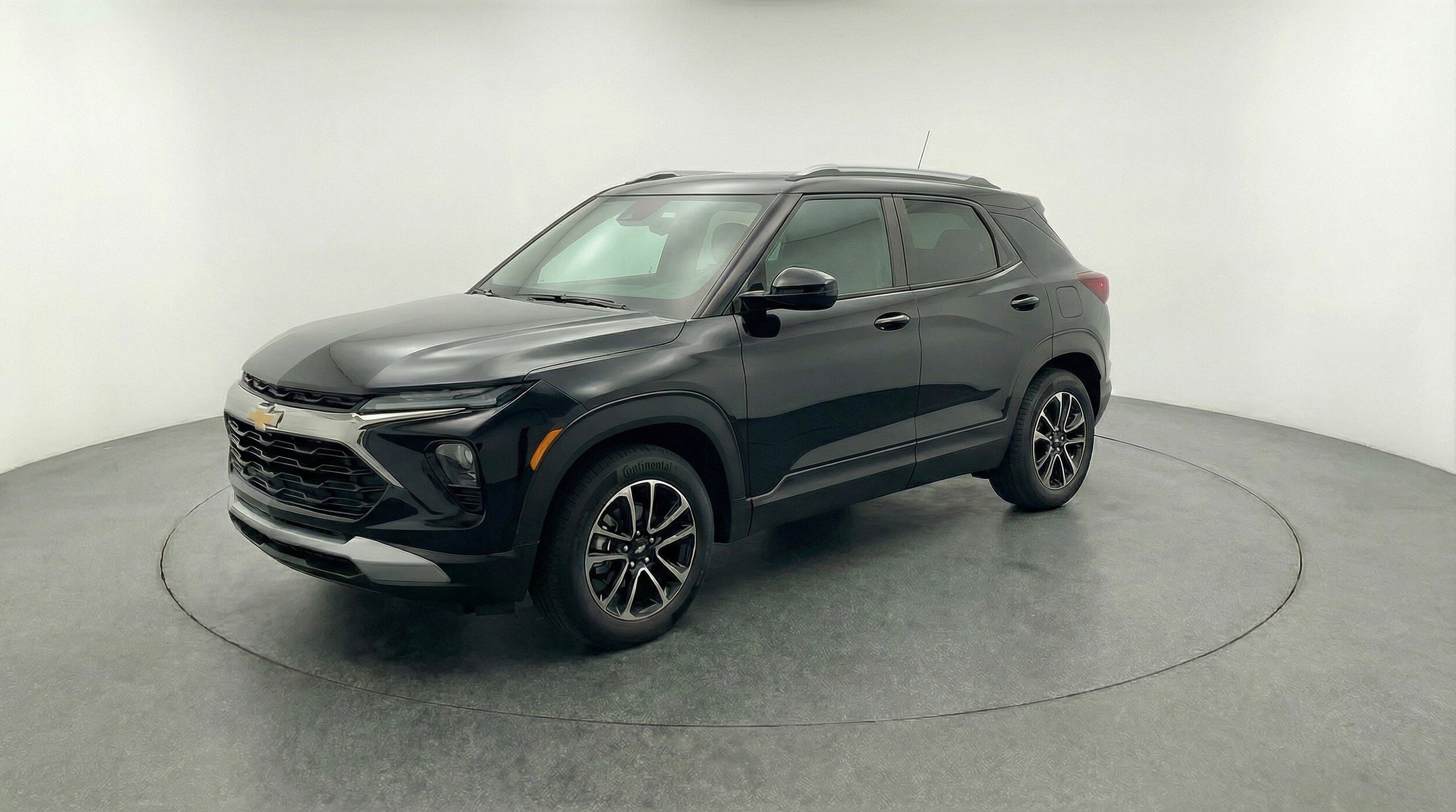 Thumbnail: 2025 Chevrolet TrailBlazer - 3