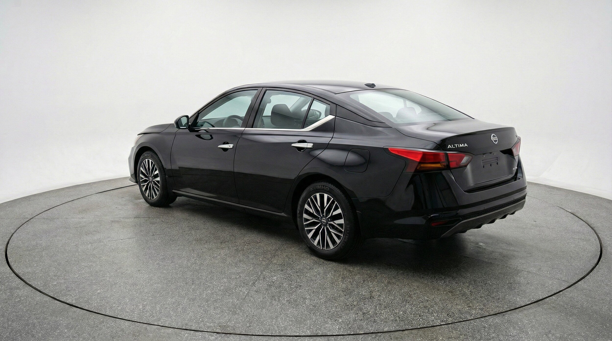 Thumbnail: 2025 Nissan Altima - 6