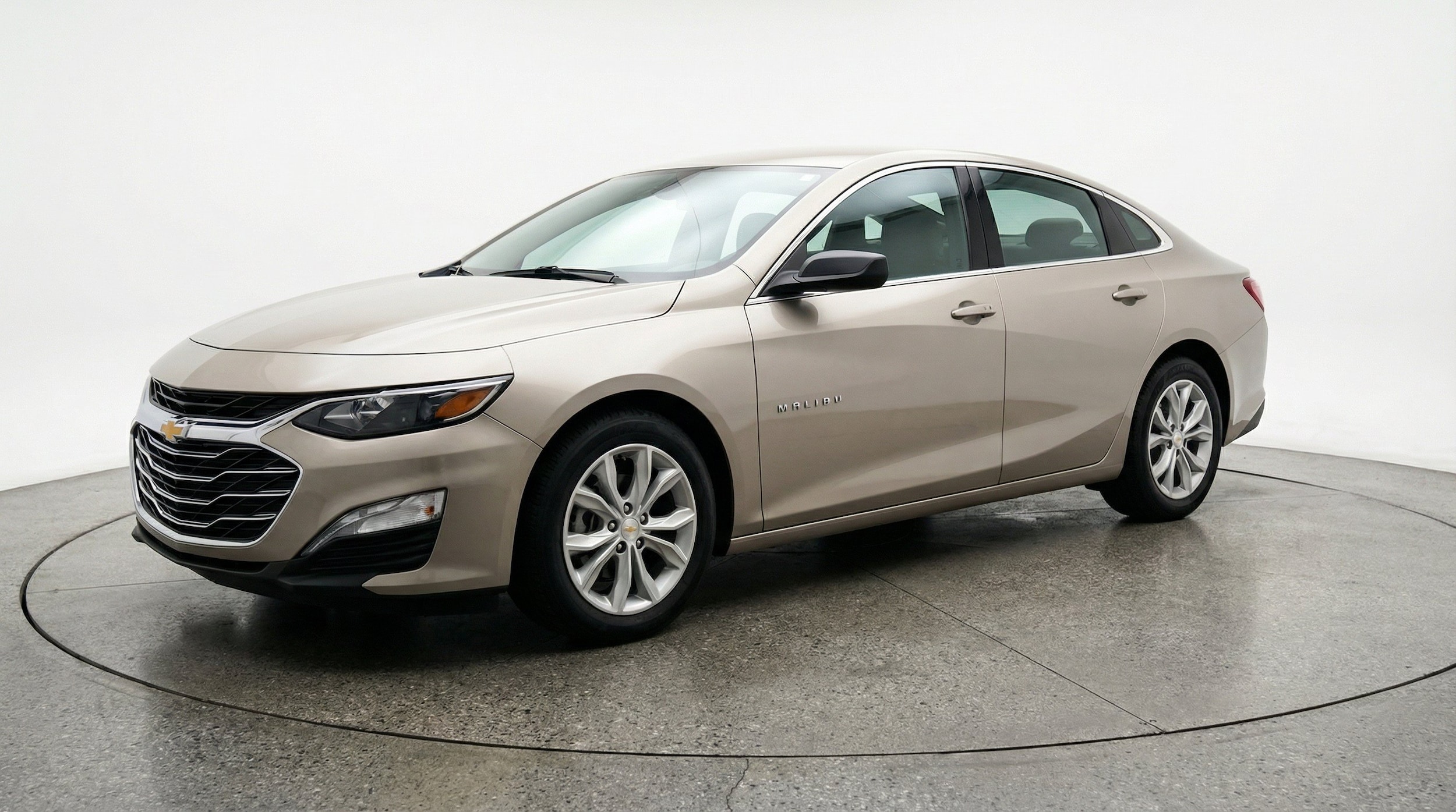 Thumbnail: 2024 Chevrolet Malibu - 3