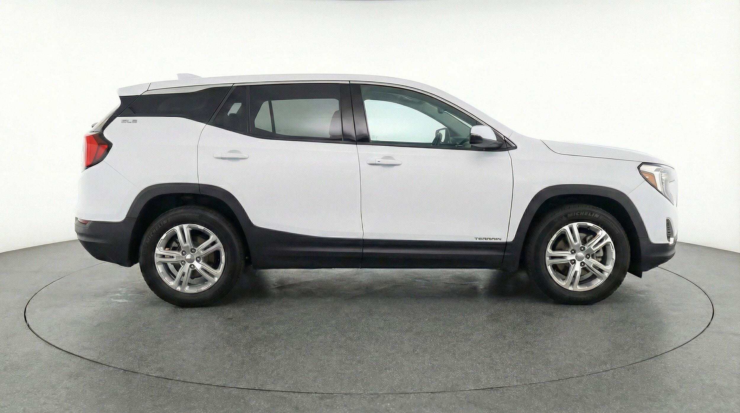 Thumbnail: 2024 GMC Terrain - 11