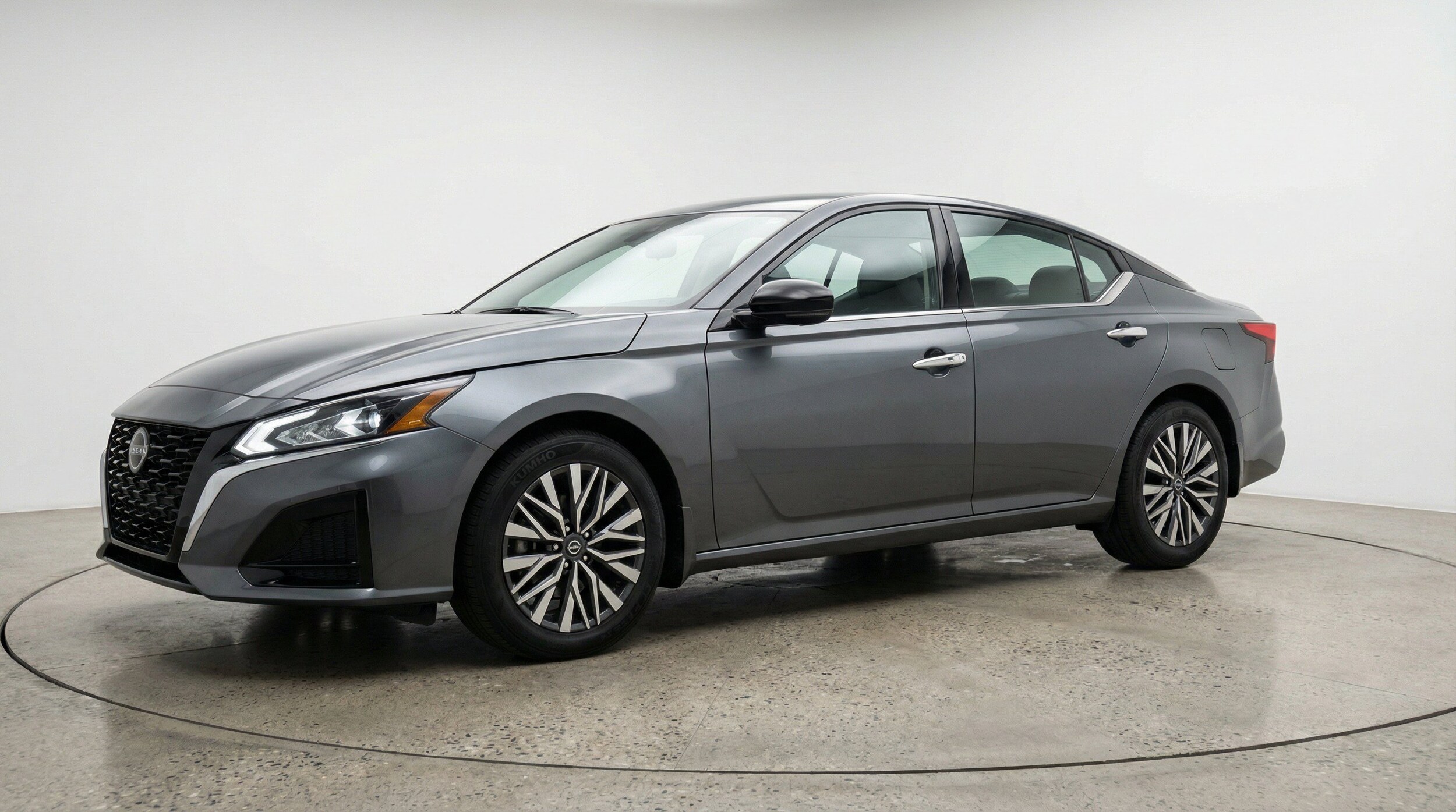 Thumbnail: 2025 Nissan Altima - 3