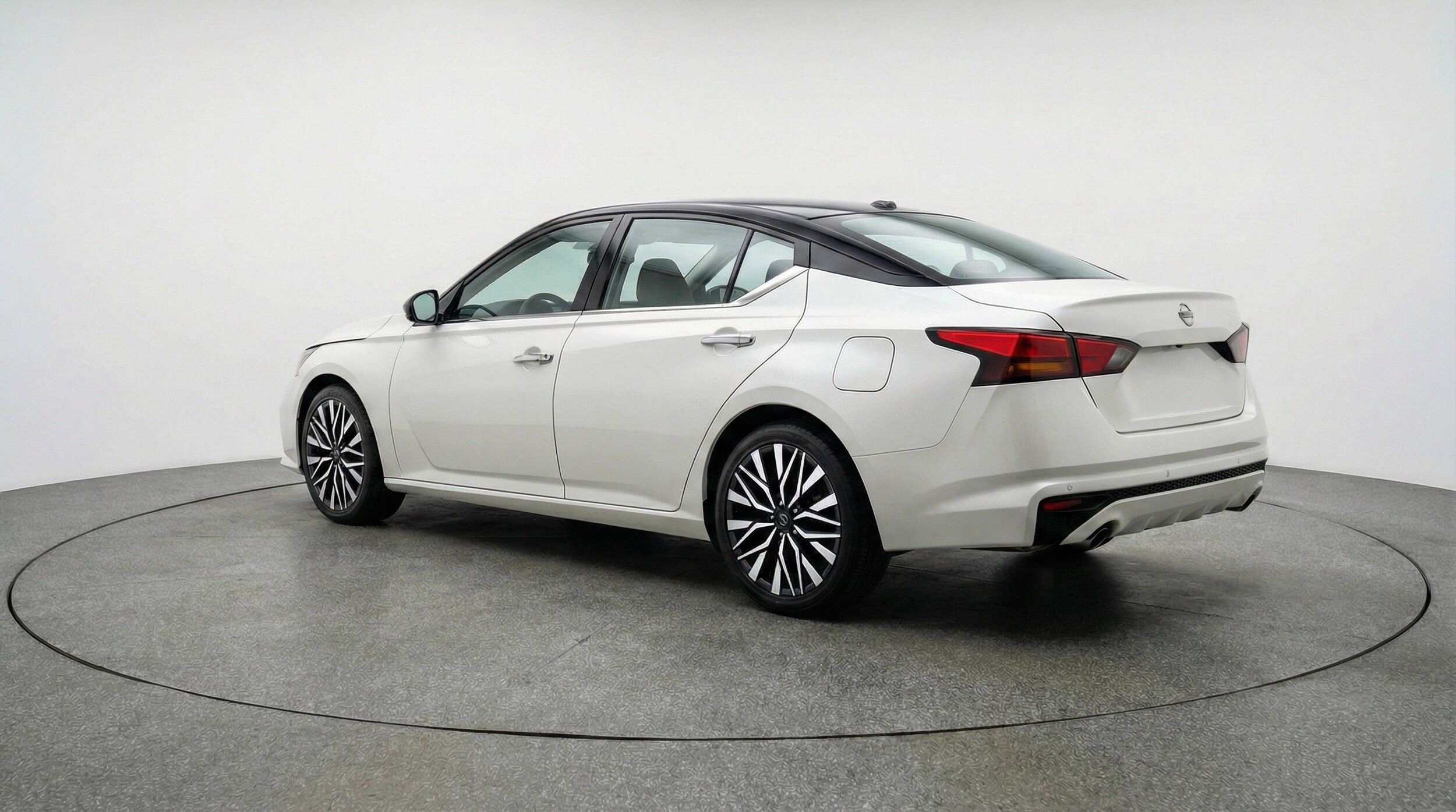 Thumbnail: 2025 Nissan Altima - 6