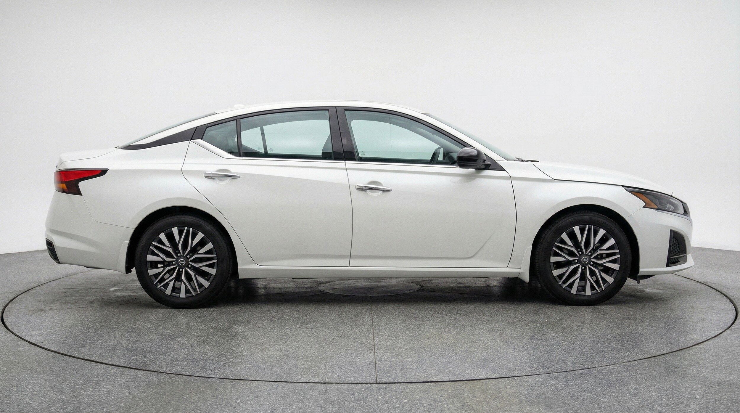 Thumbnail: 2025 Nissan Altima - 11
