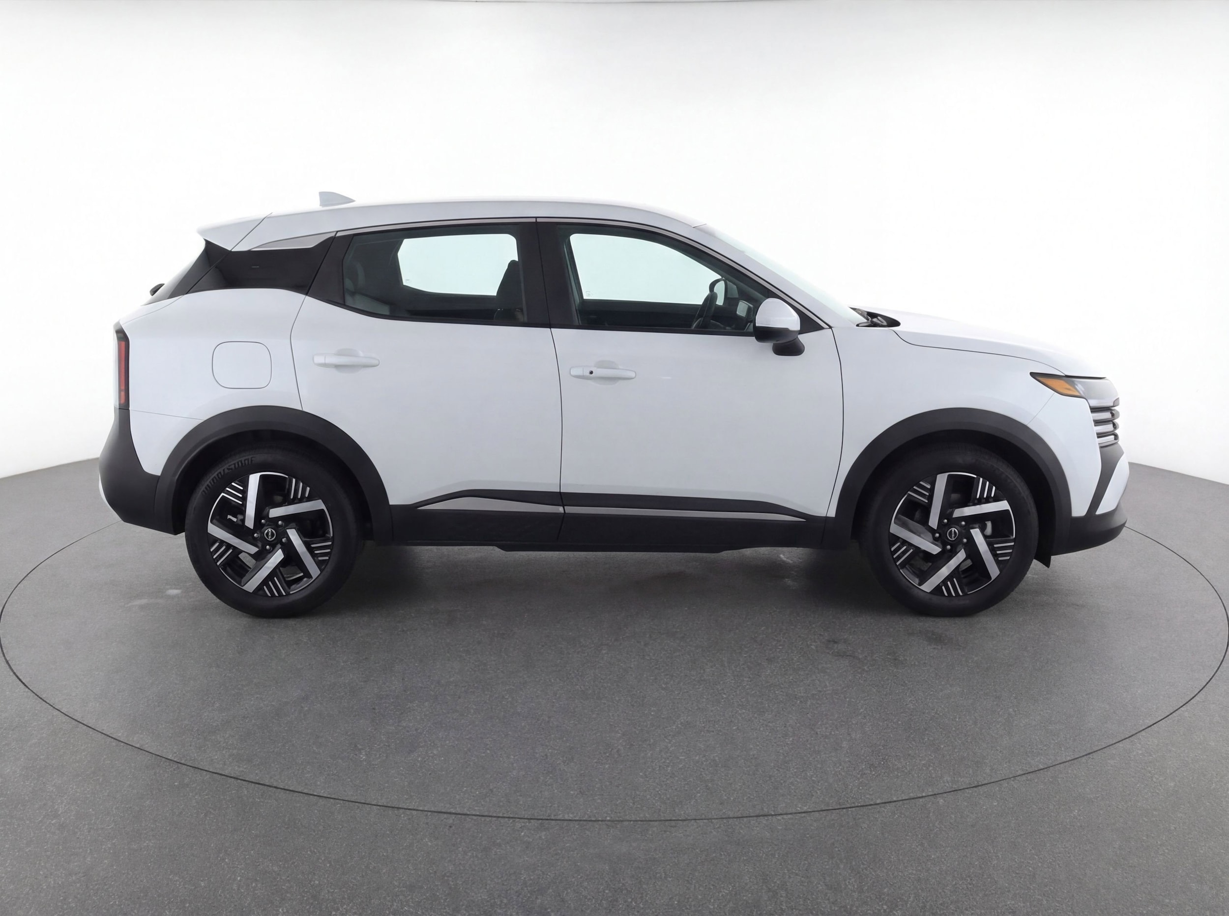 Thumbnail: 2025 Nissan Kicks - 11