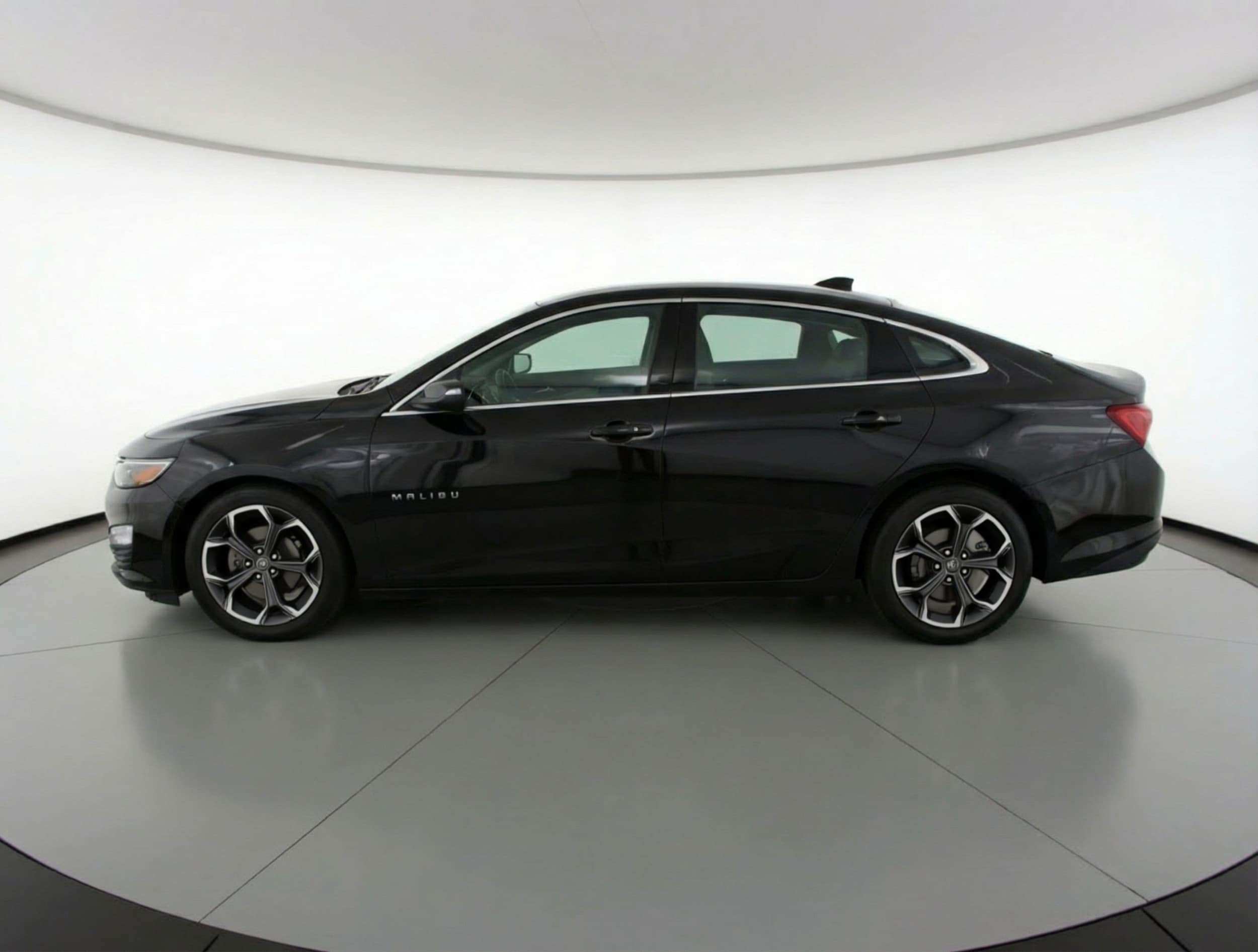 Thumbnail: 2024 Chevrolet Malibu - 5