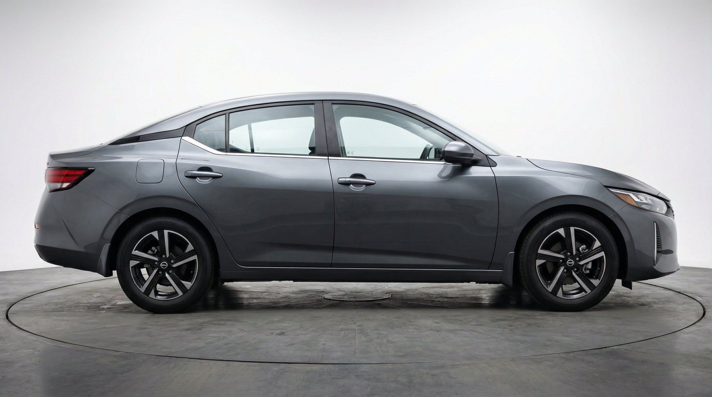 Thumbnail: 2025 Nissan Sentra - 11