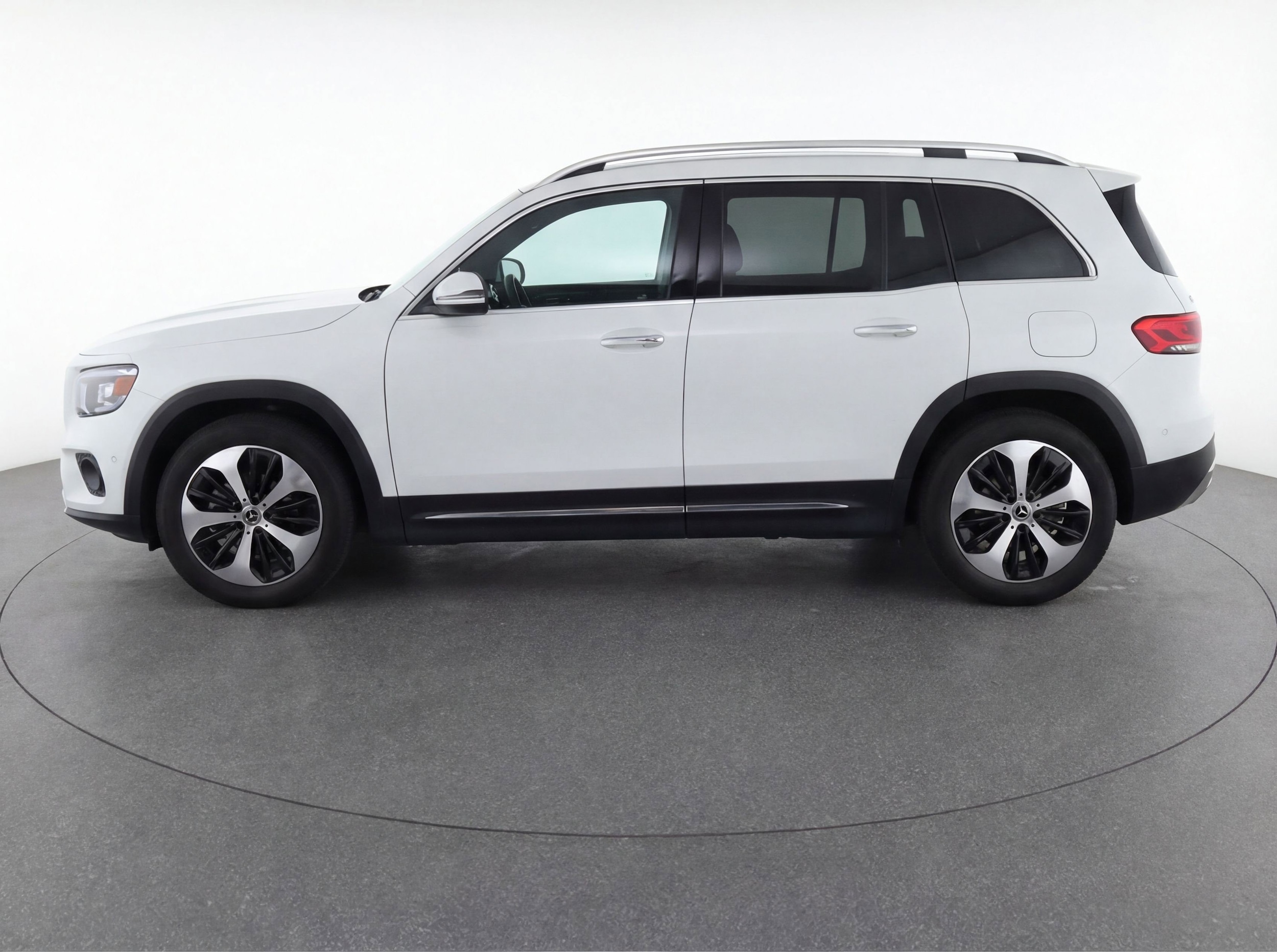 Thumbnail: 2025 Mercedes-Benz GLB - 5