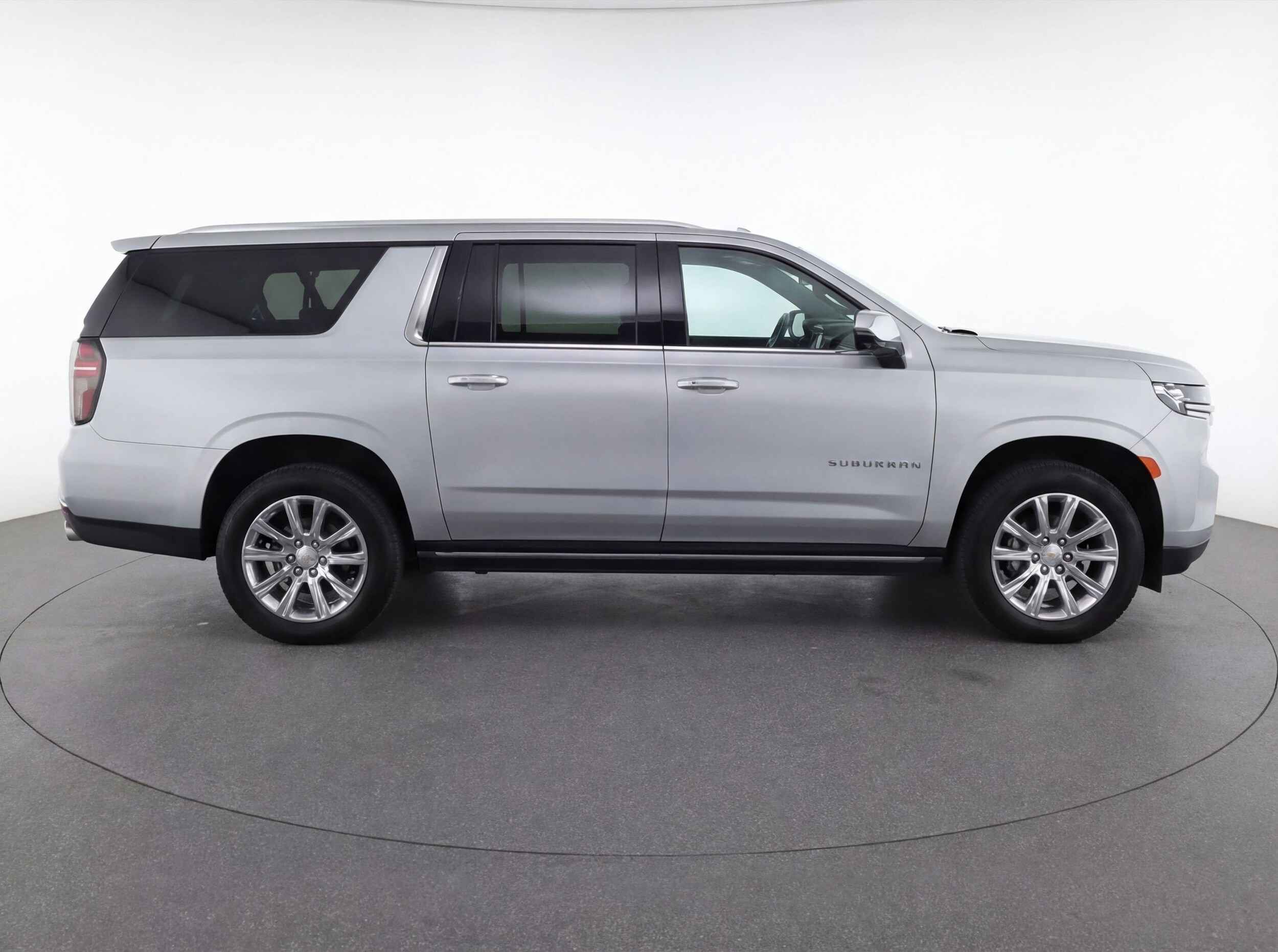 Thumbnail: 2023 Chevrolet Suburban - 11