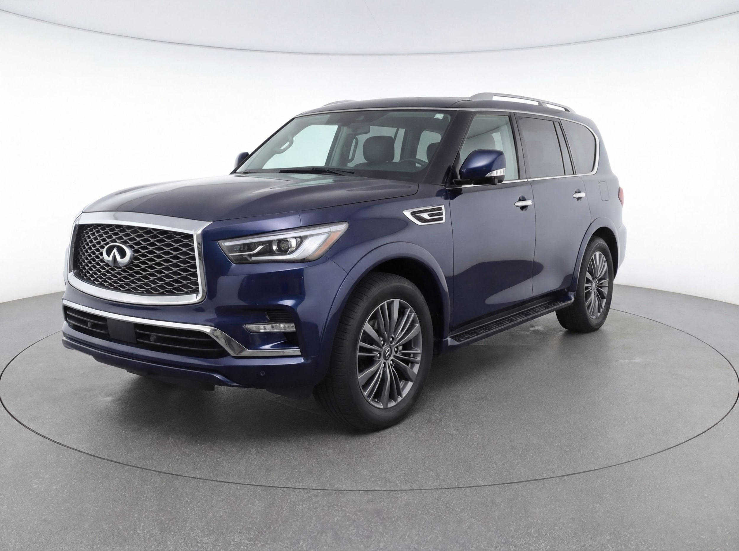 Thumbnail: 2022 INFINITI QX80 - 3