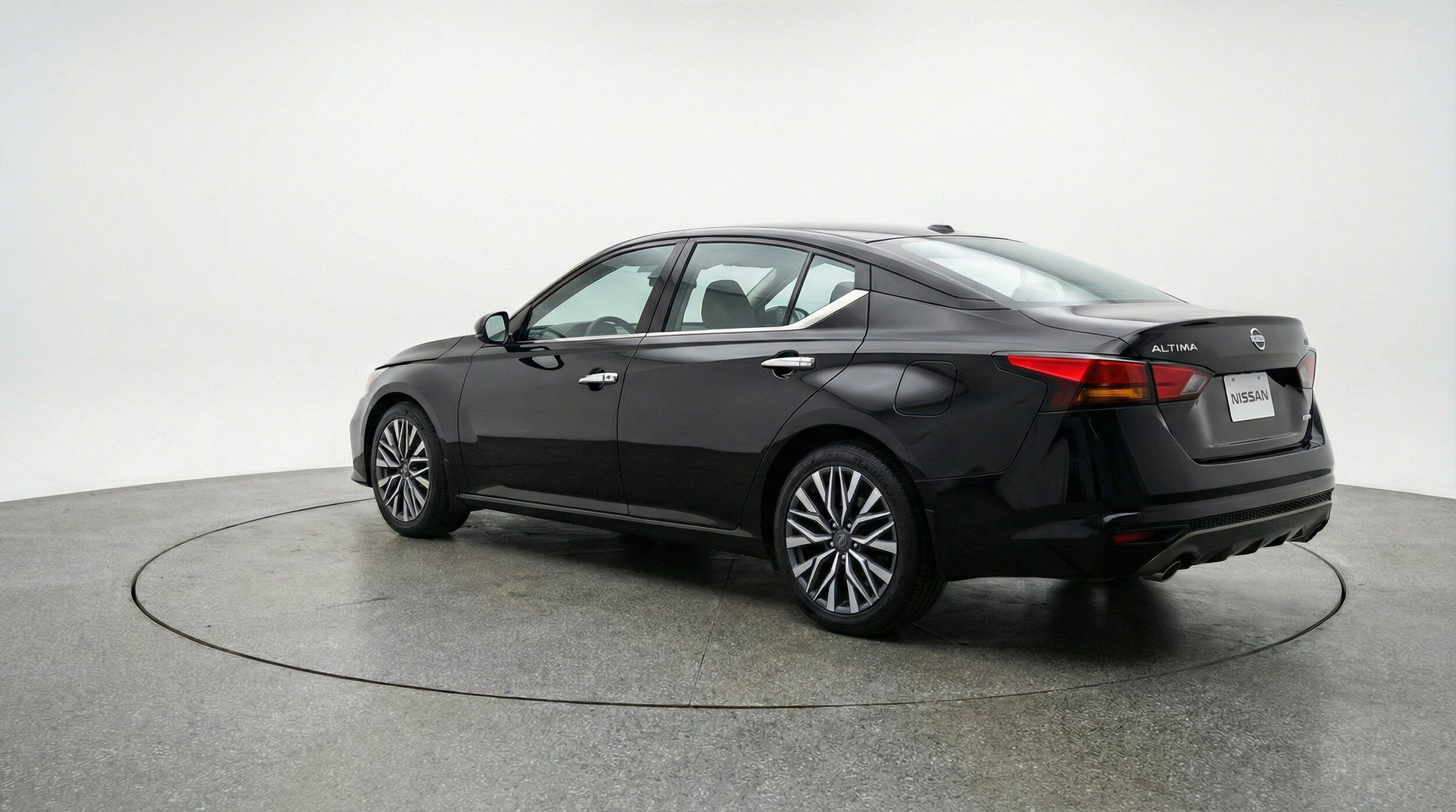 Thumbnail: 2025 Nissan Altima - 6