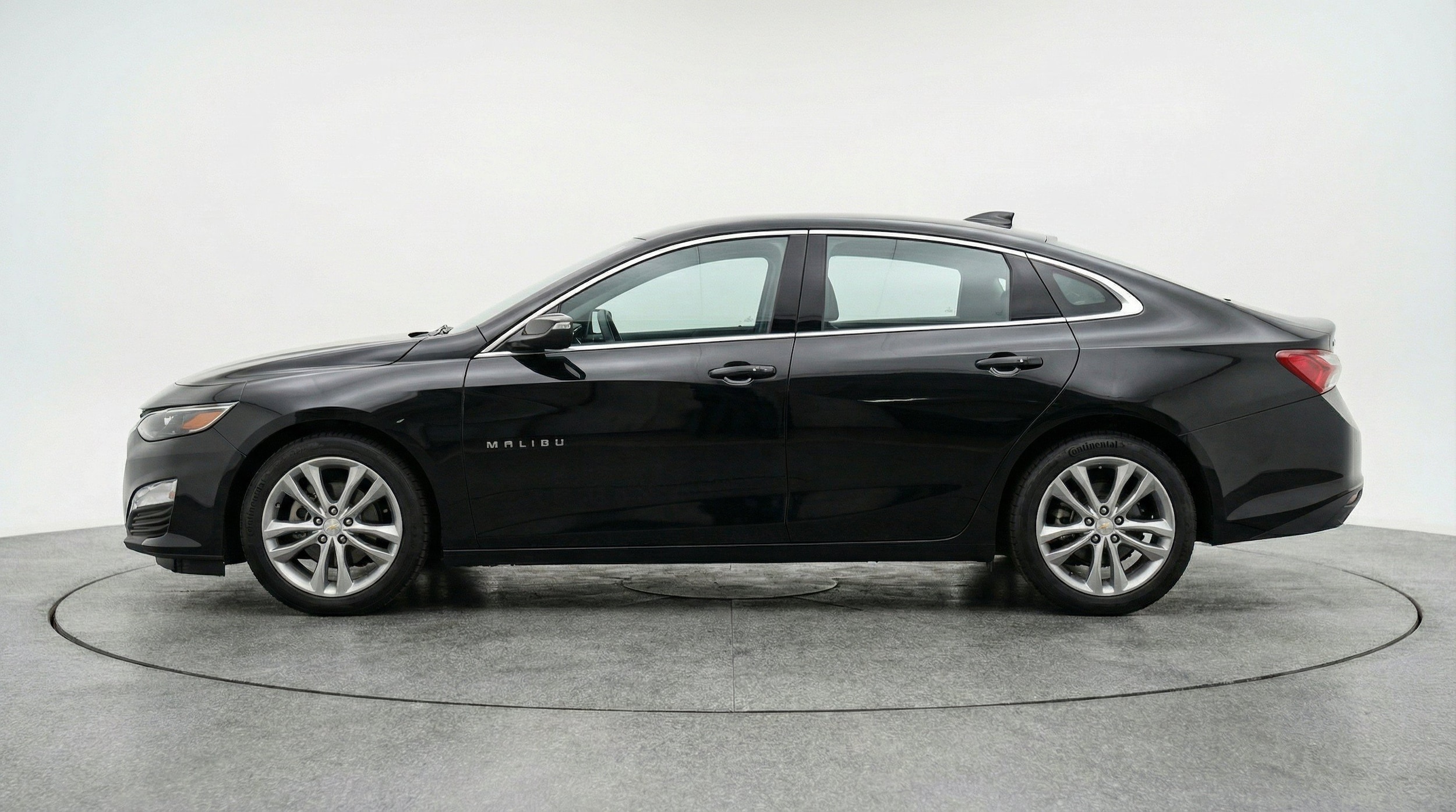Thumbnail: 2024 Chevrolet Malibu - 5