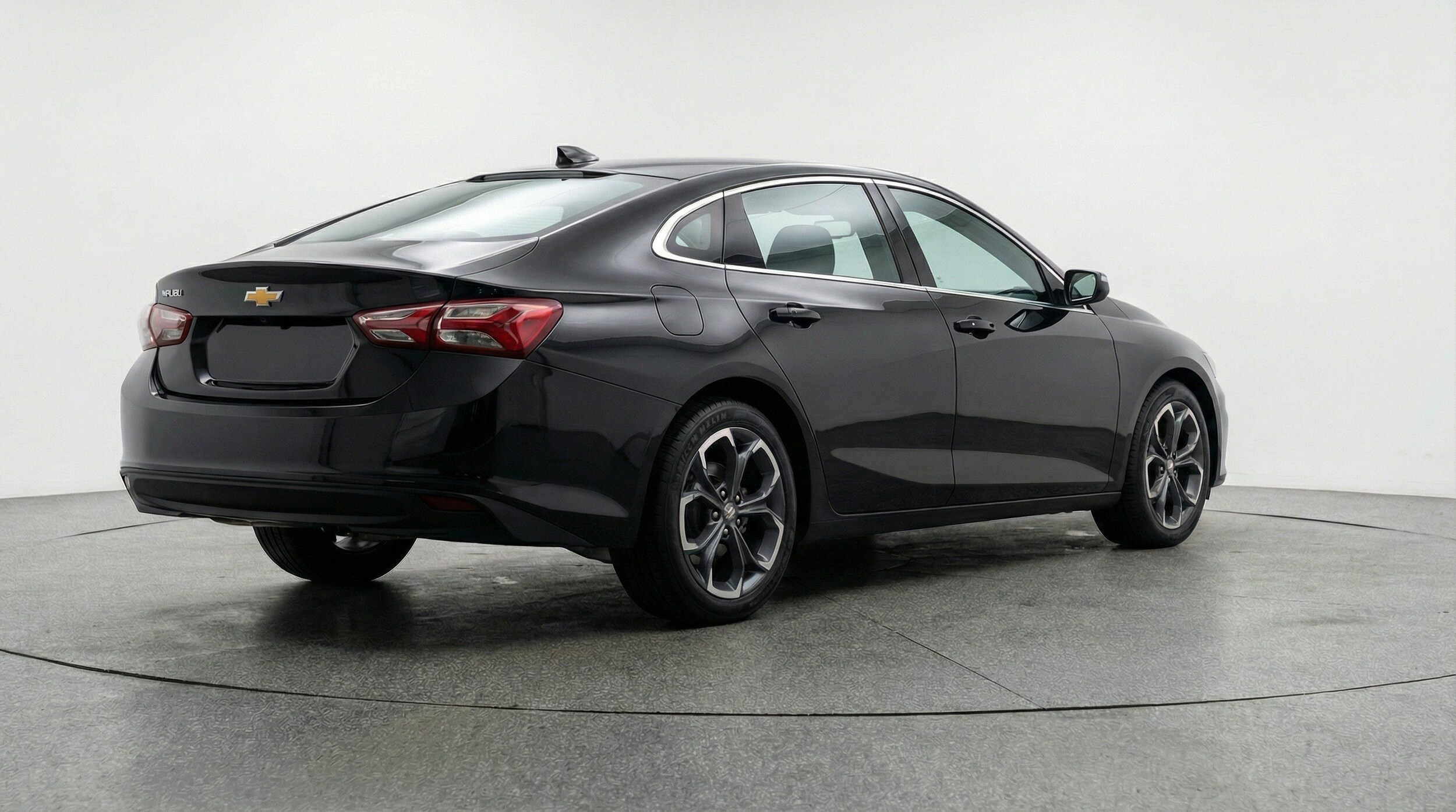Thumbnail: 2024 Chevrolet Malibu - 9