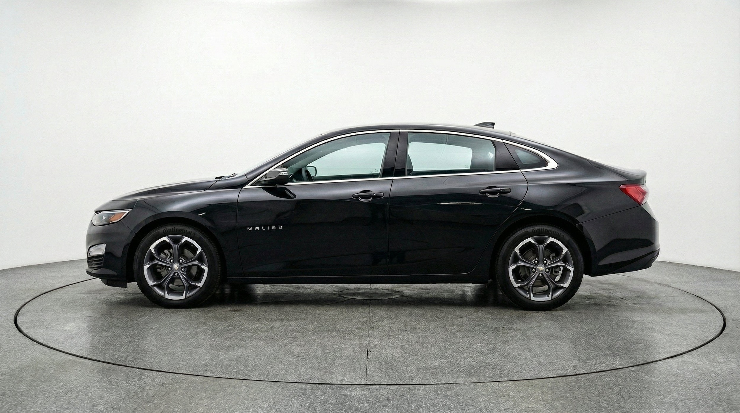 Thumbnail: 2024 Chevrolet Malibu - 5