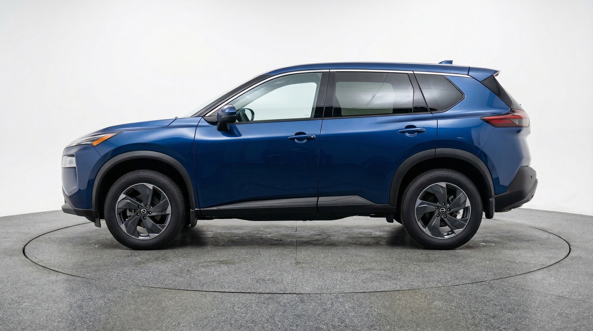 Thumbnail: 2025 Nissan Rogue - 5