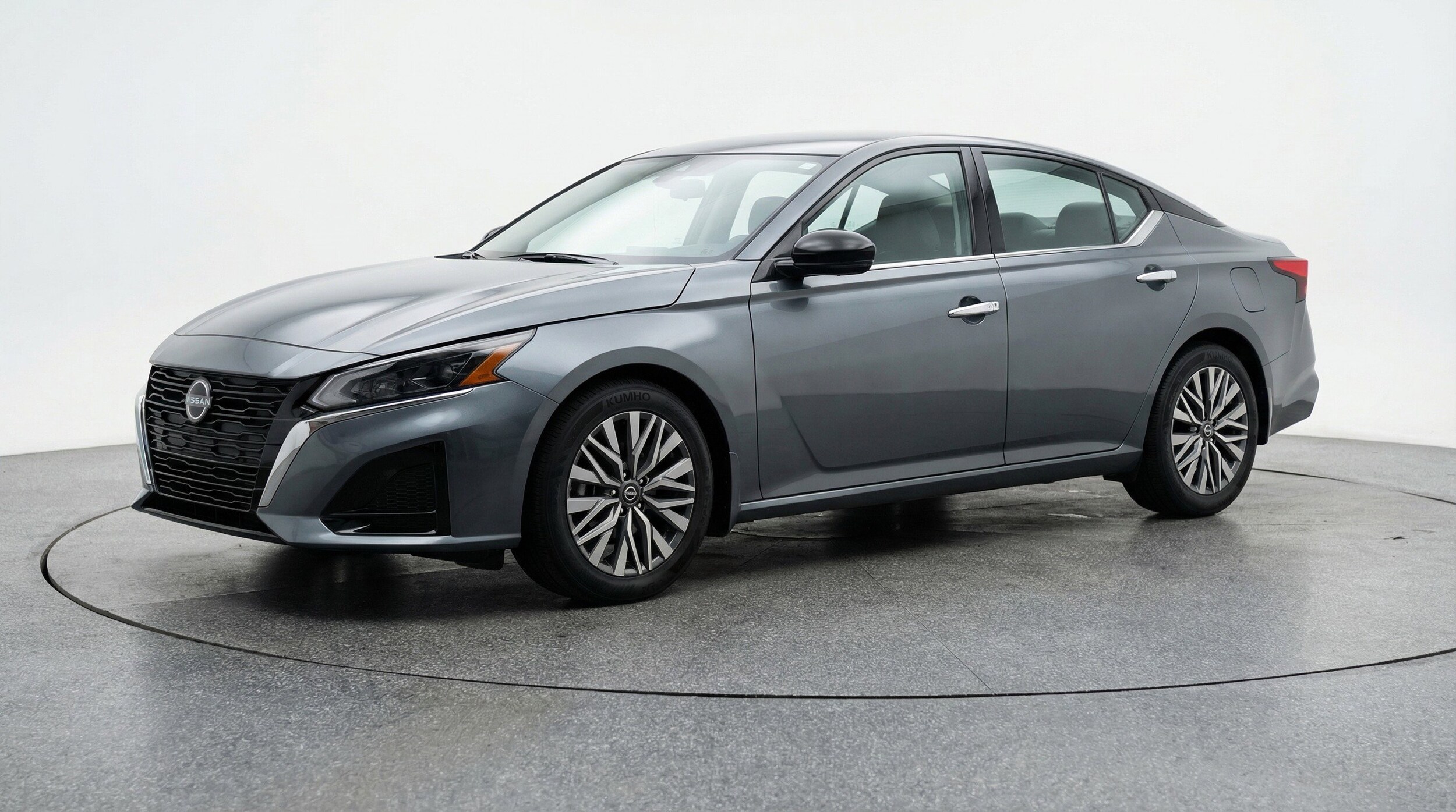 Thumbnail: 2025 Nissan Altima - 3