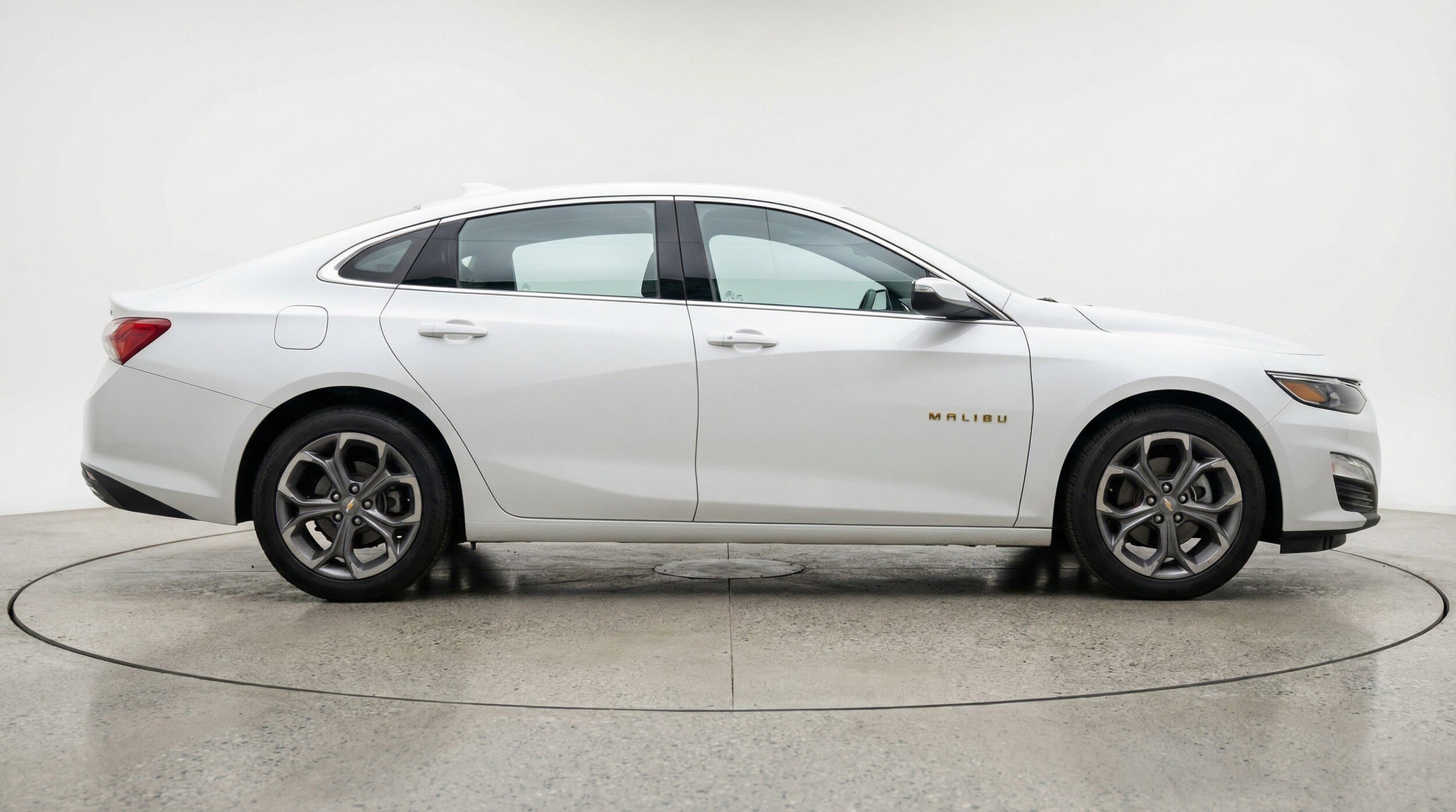 Thumbnail: 2024 Chevrolet Malibu - 11