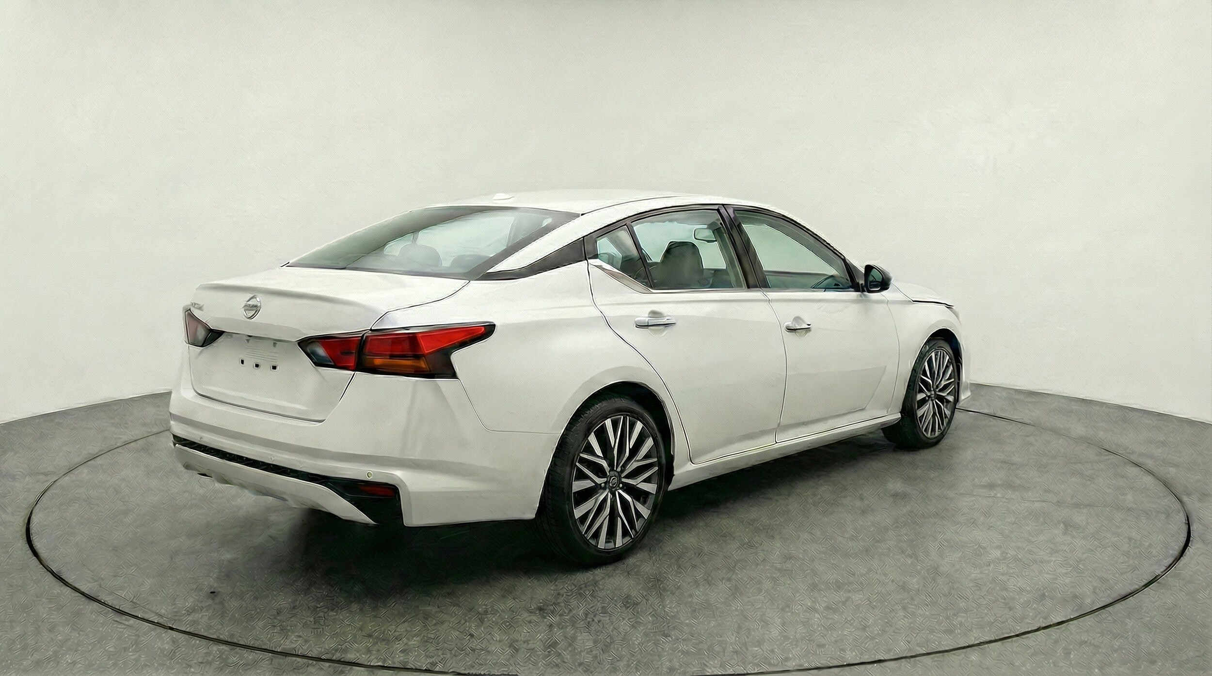 Thumbnail: 2025 Nissan Altima - 9