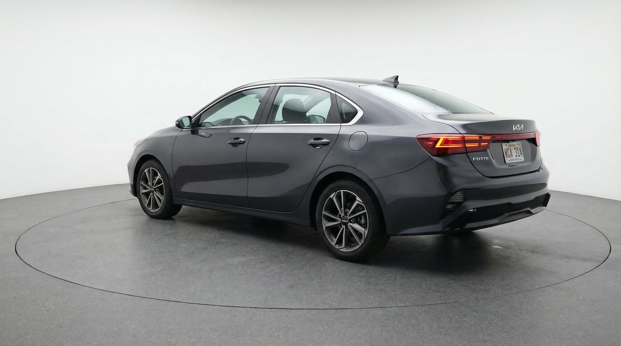 Thumbnail: 2024 Kia Forte - 6