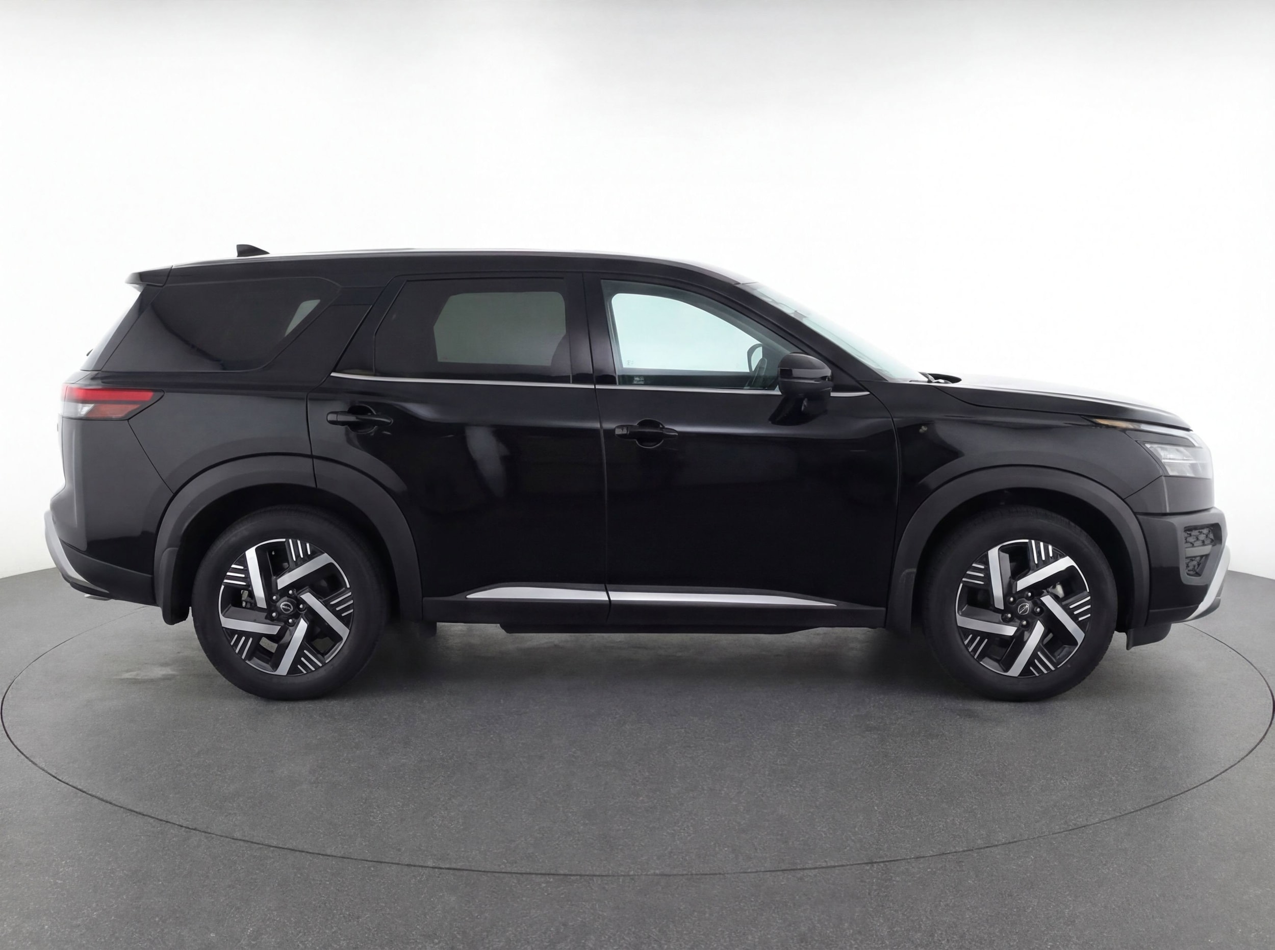 Thumbnail: 2025 Nissan Kicks - 11