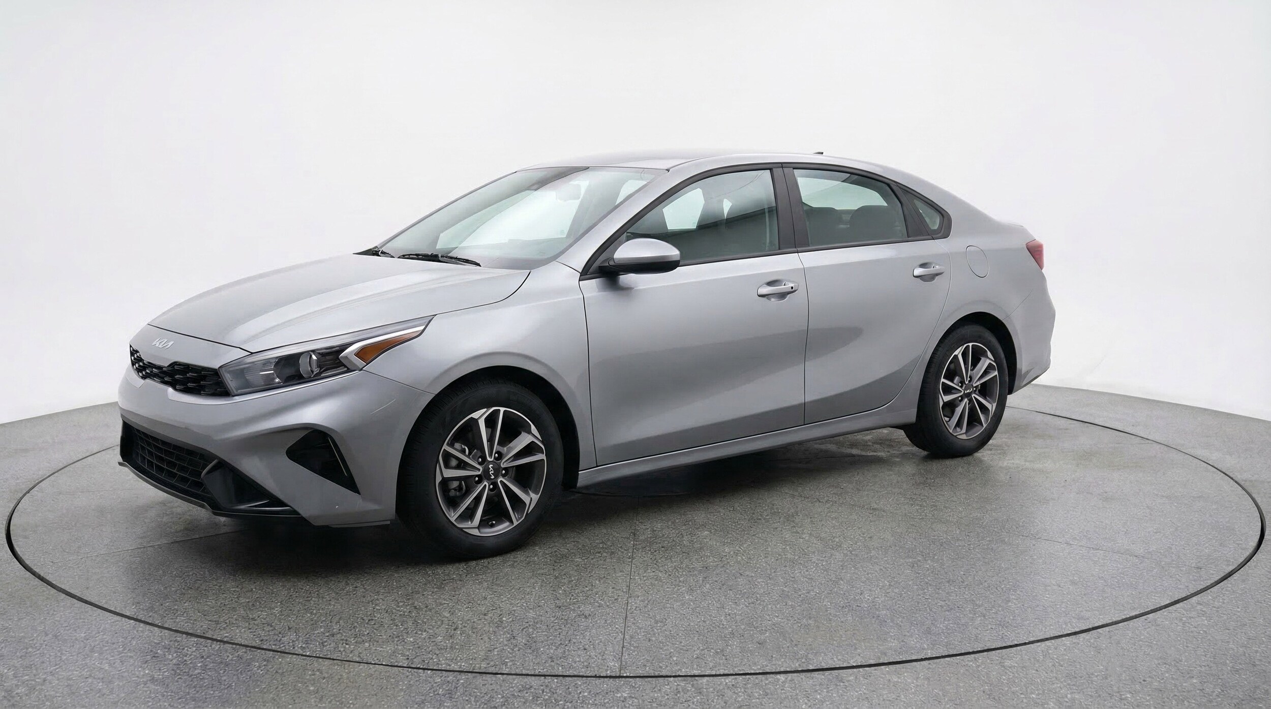 Thumbnail: 2024 Kia Forte - 3