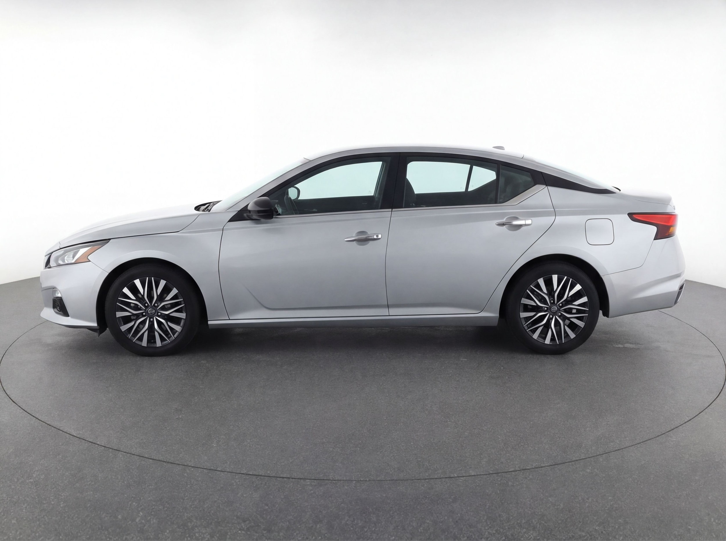 Thumbnail: 2024 Nissan Altima - 5