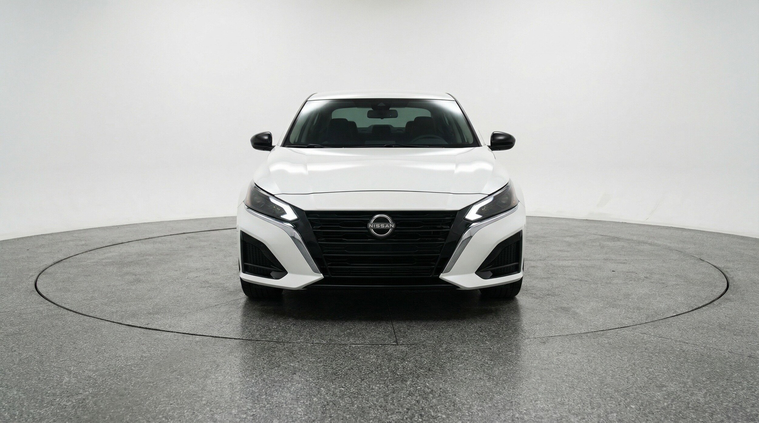 Thumbnail: 2025 Nissan Altima - 2