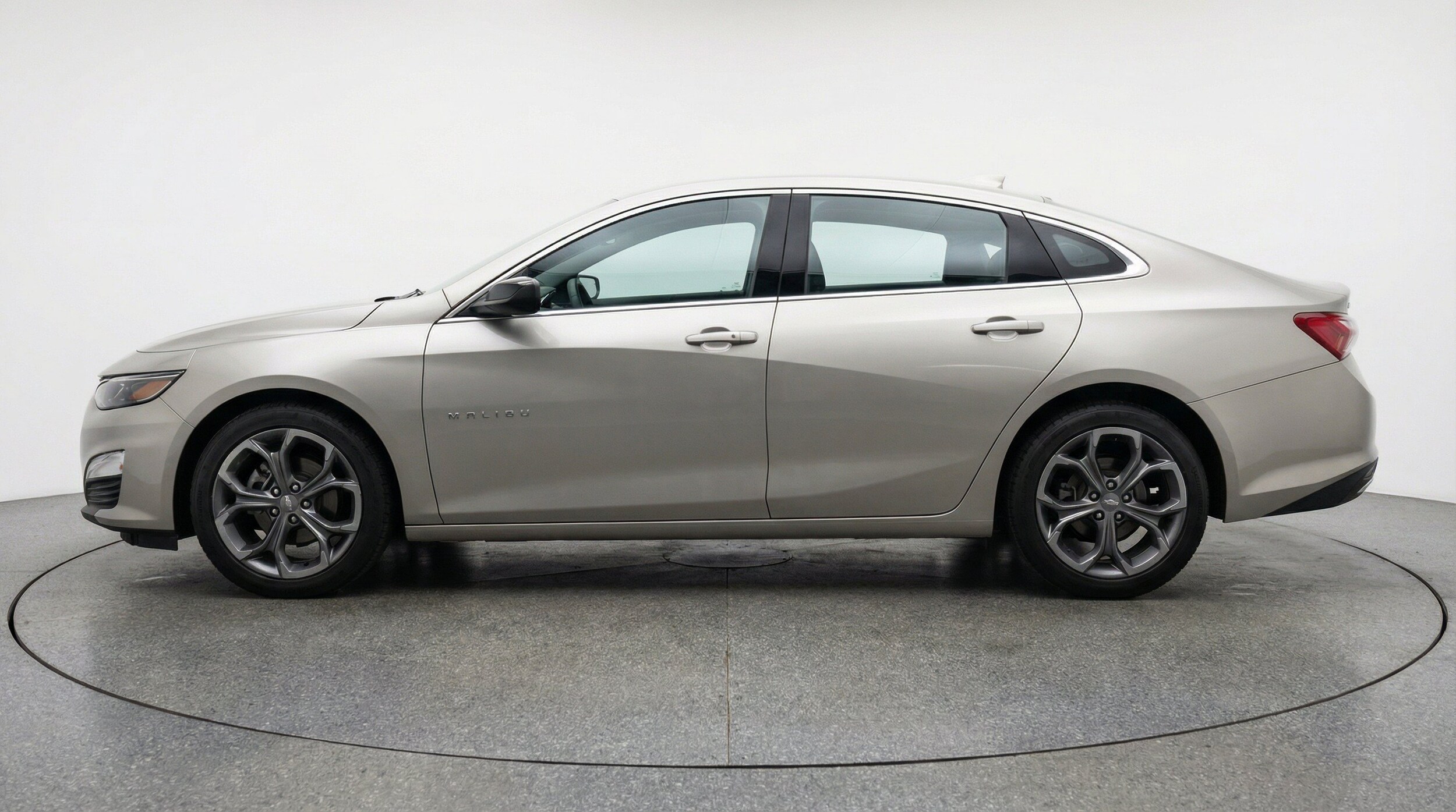 Thumbnail: 2024 Chevrolet Malibu - 5