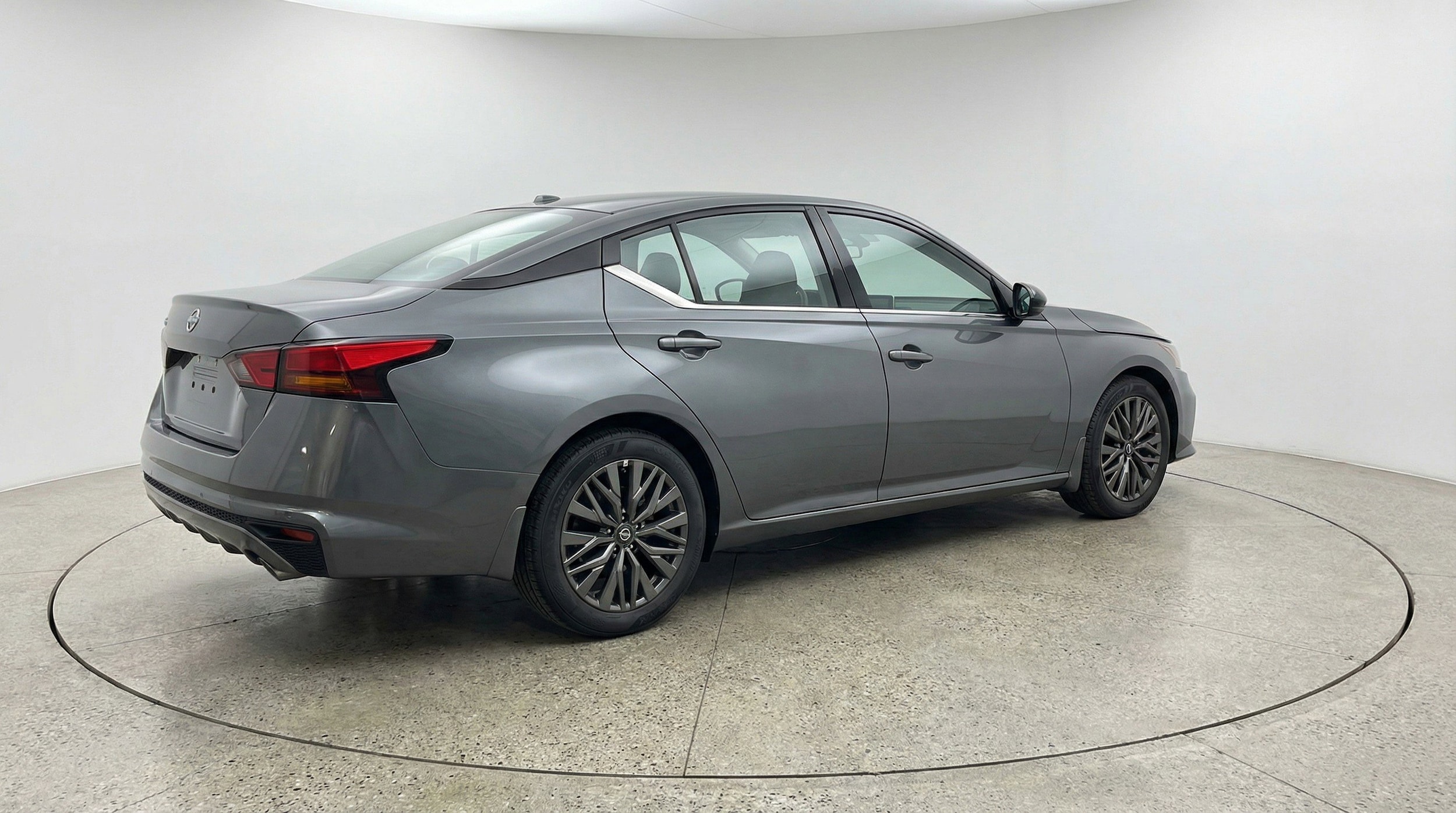 Thumbnail: 2025 Nissan Altima - 9