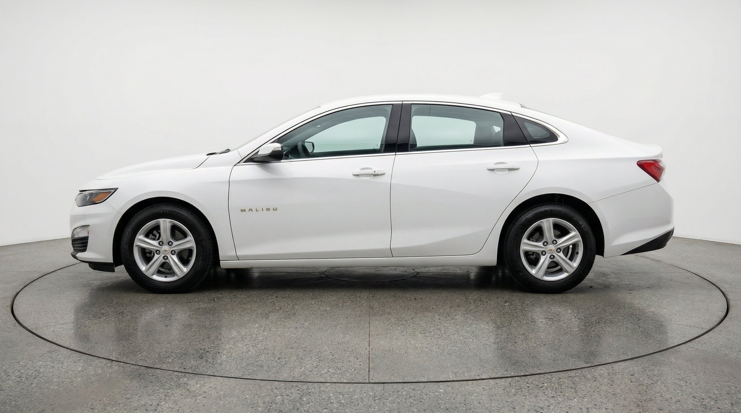 Thumbnail: 2024 Chevrolet Malibu - 5