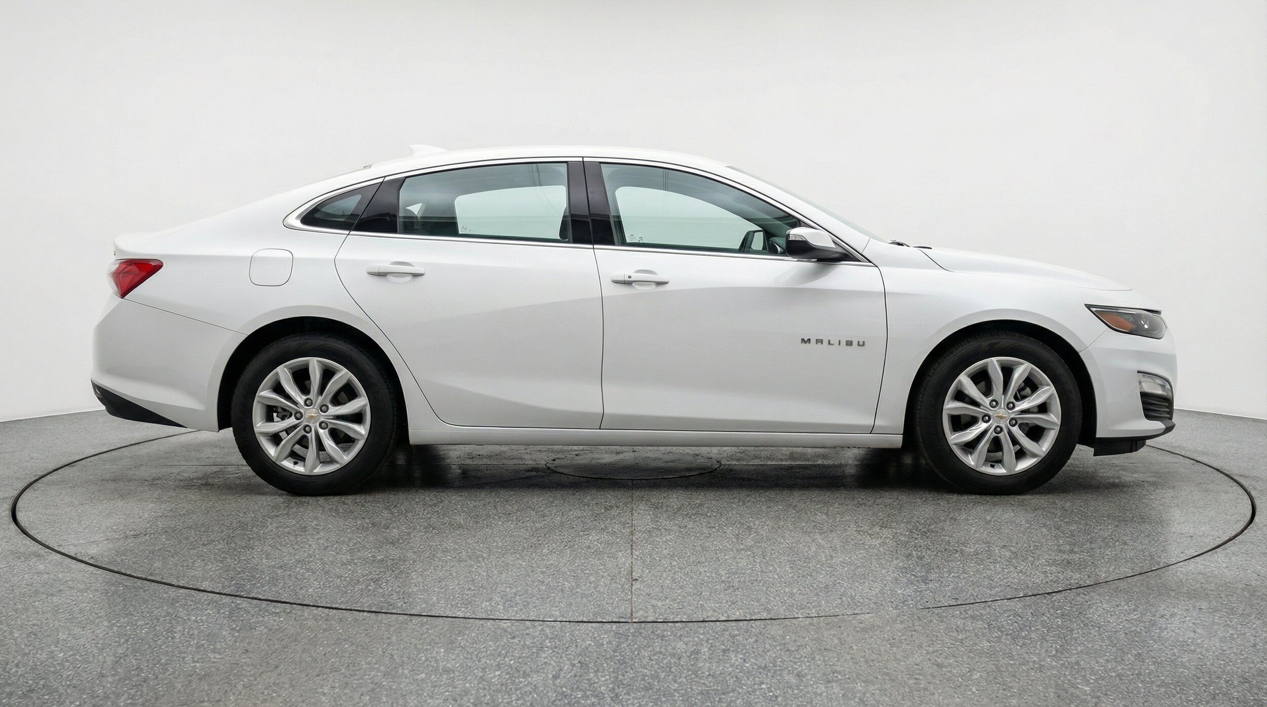 Thumbnail: 2024 Chevrolet Malibu - 11