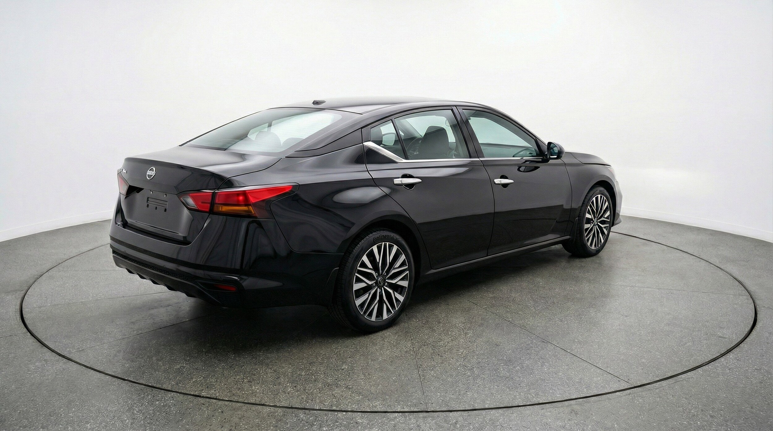 Thumbnail: 2025 Nissan Altima - 9