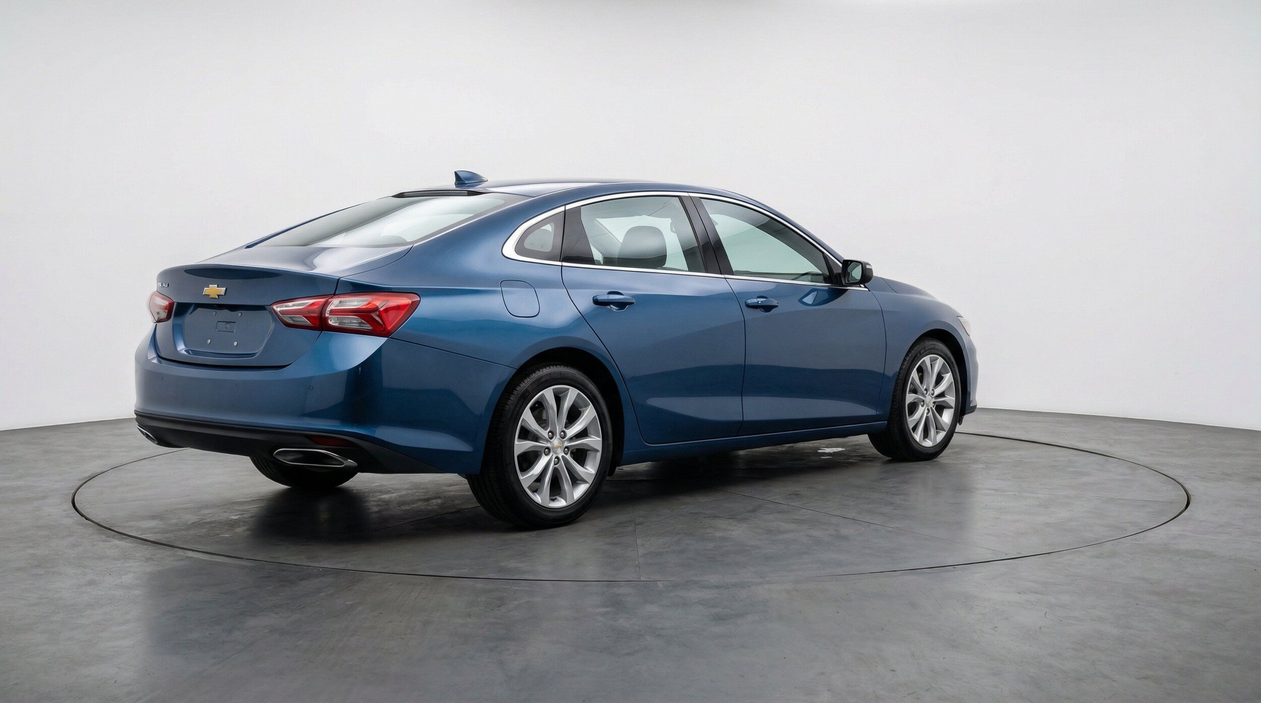Thumbnail: 2024 Chevrolet Malibu - 9