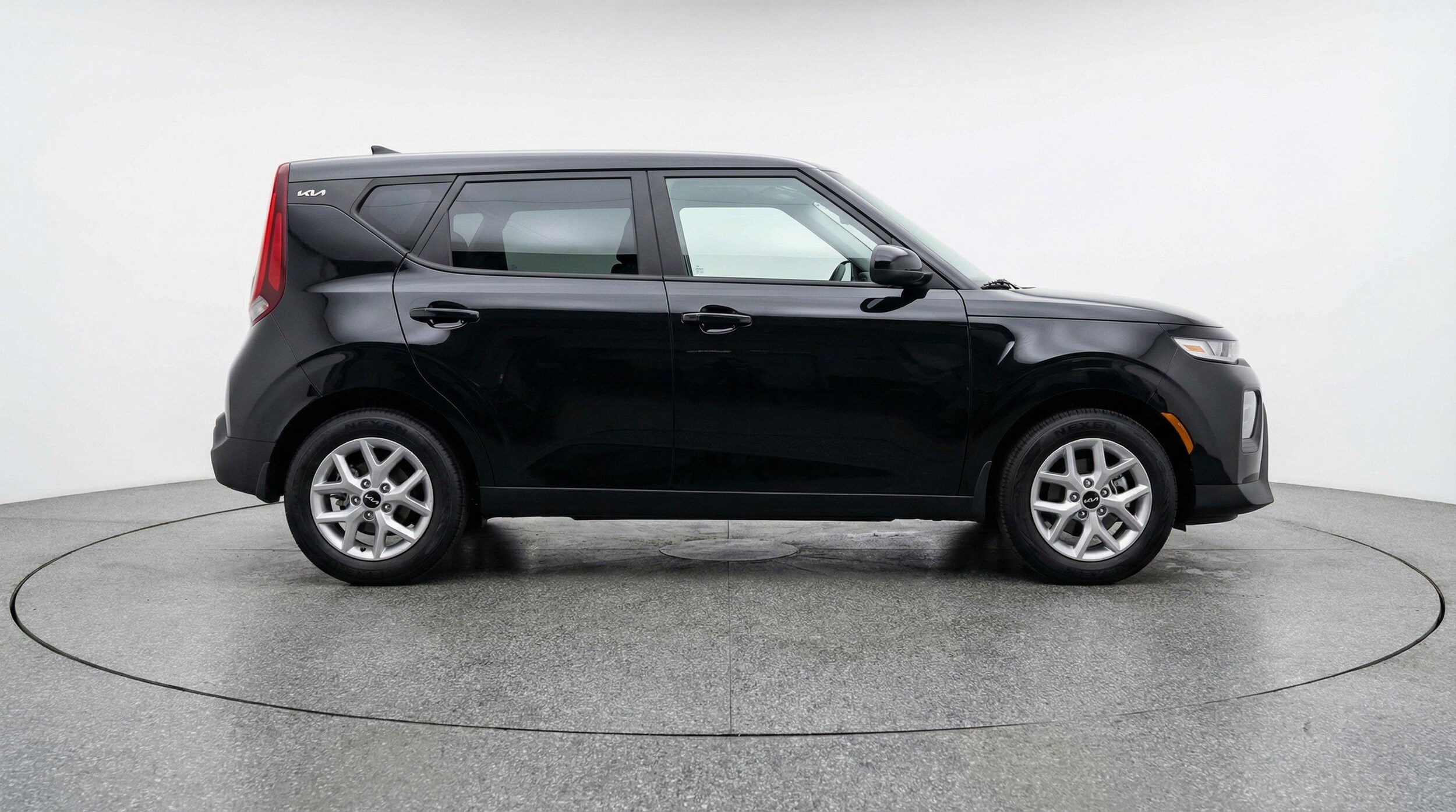 Thumbnail: 2025 Kia Soul - 11