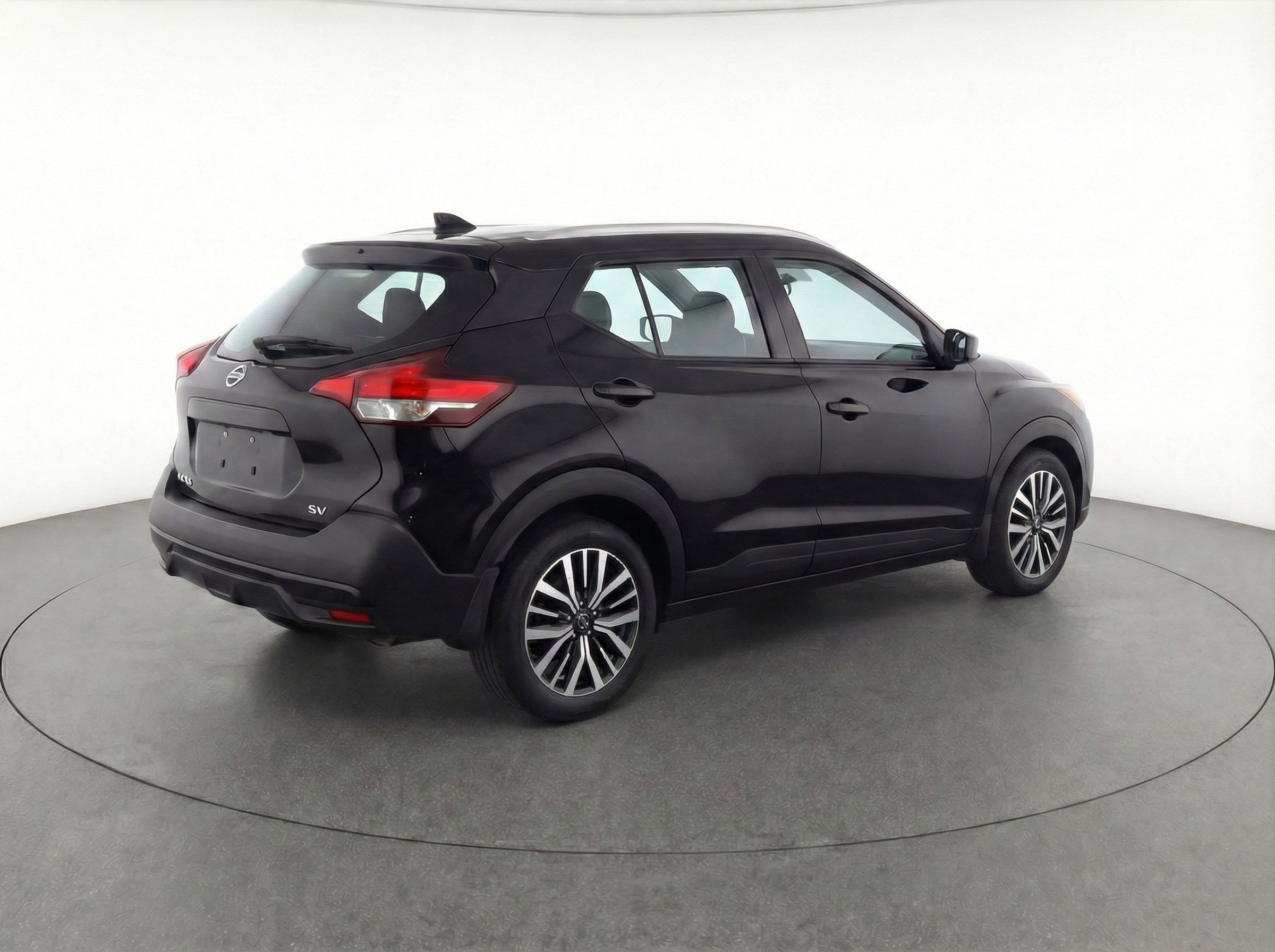 Thumbnail: 2024 Nissan Kicks - 9