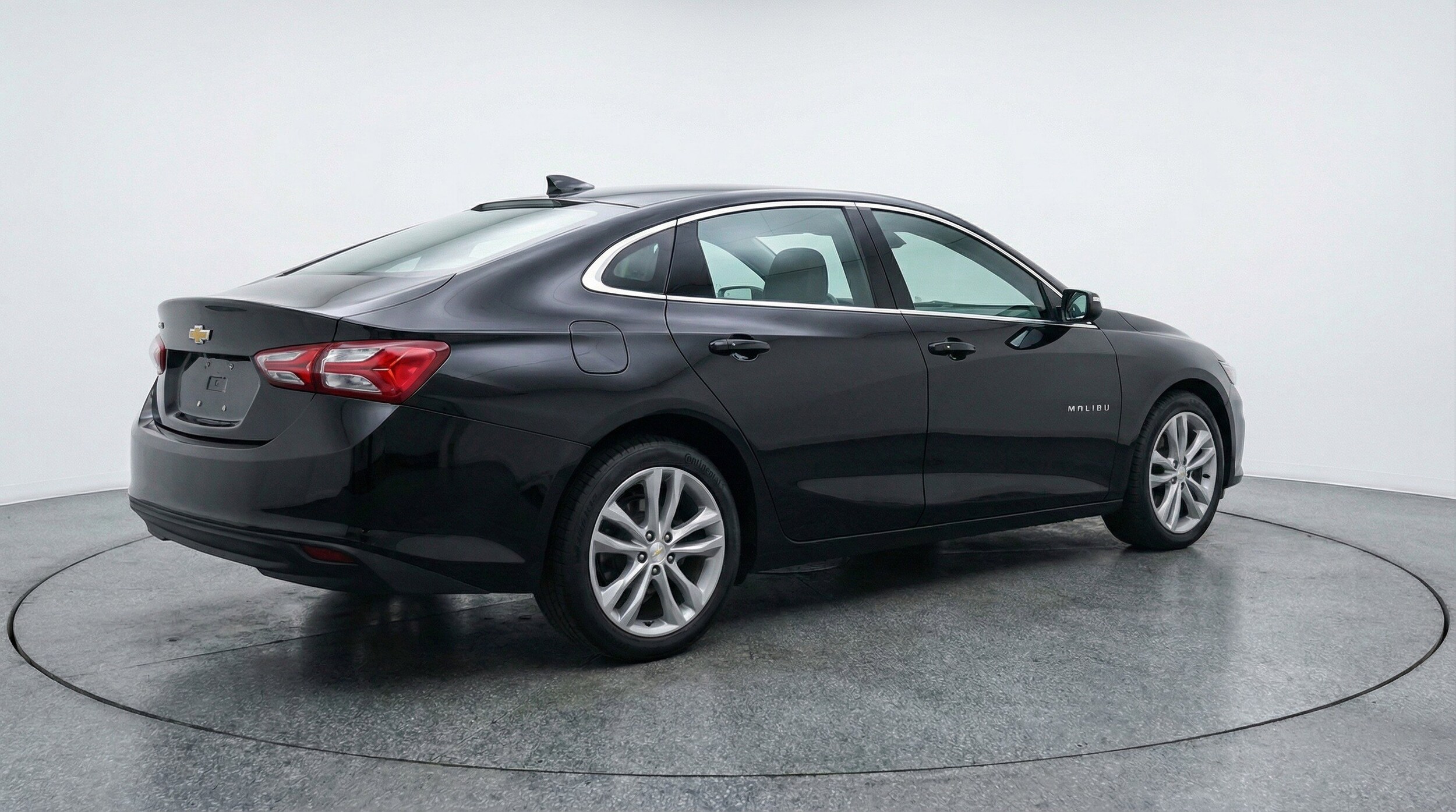 Thumbnail: 2024 Chevrolet Malibu - 9