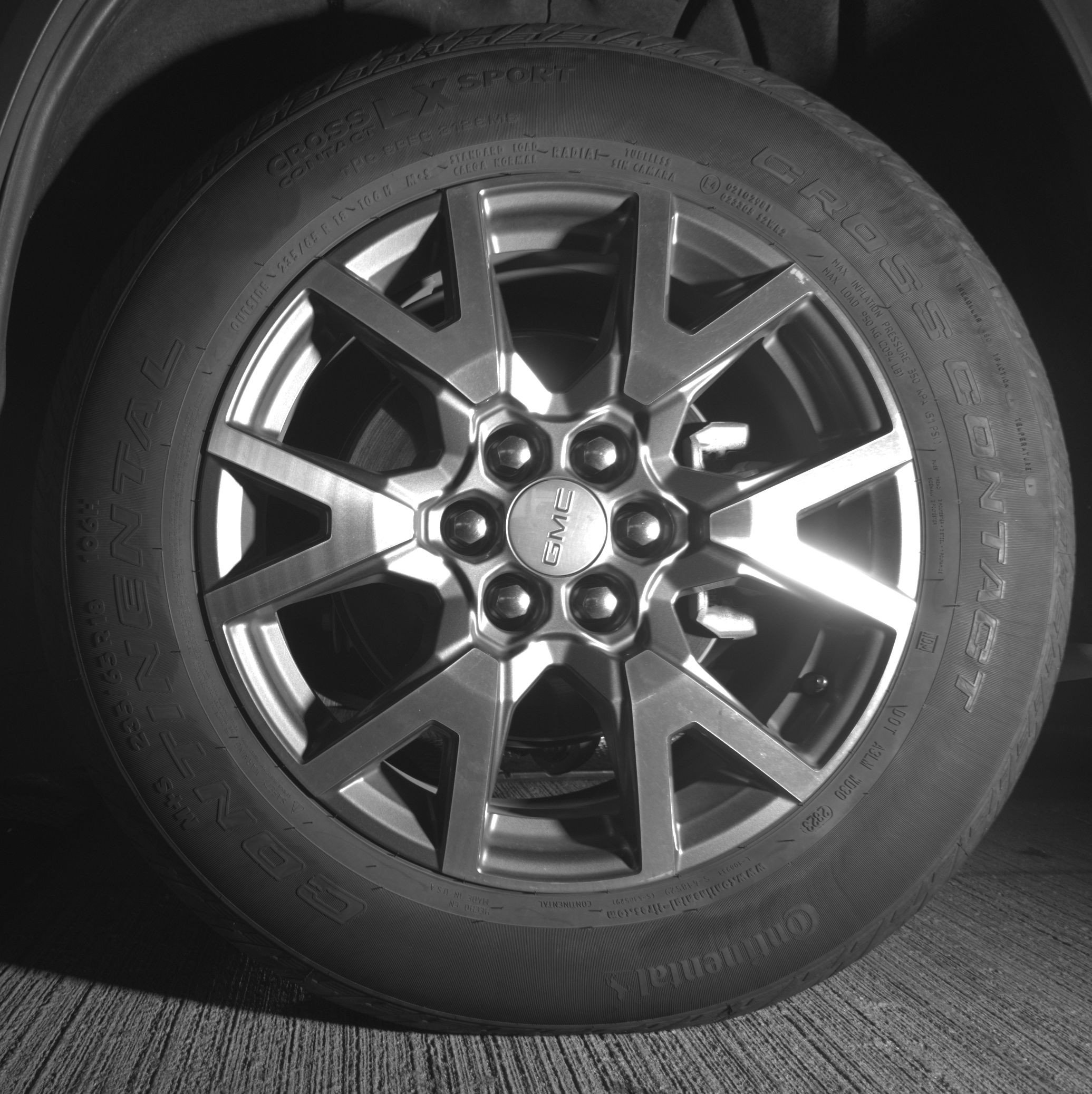 Thumbnail: 2023 GMC Acadia - 14